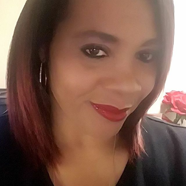 Looking good @essexpamela! Thank you for sharing the love on @Facebook. &quot;Fire Engine&quot; gloss looks good on you. Shop www.chenesebean.com 💋 #lipgloss #redlips #lippies #sharingthelove #makeup #liplgoss #weekendvibes #happycustomer #facebook 