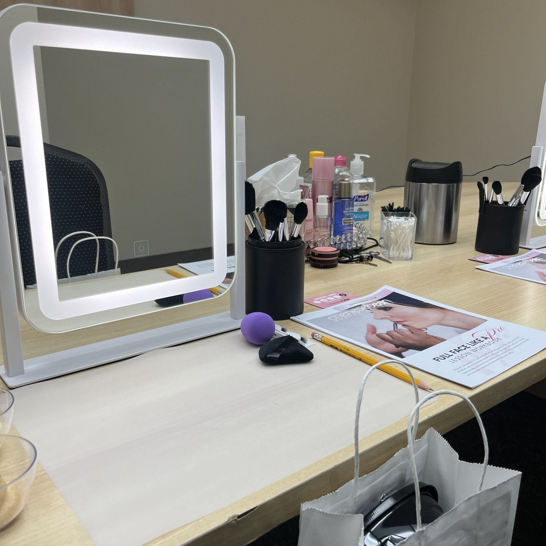 Makeup Classes in Cincinnati.JPEG