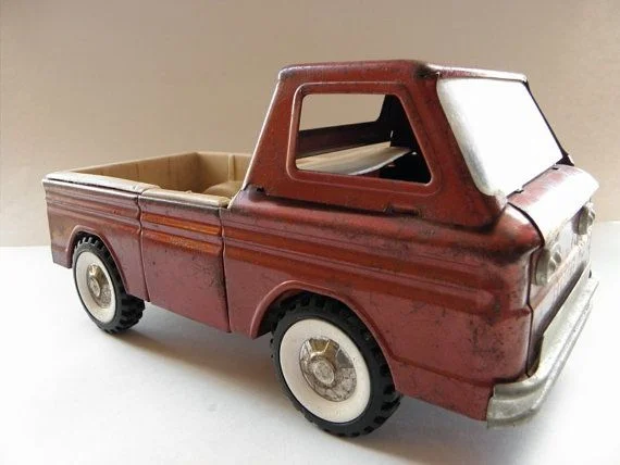 c2b63e7c69f62d2372957acbd69e6a0d--vintage-cars-pickup.jpg