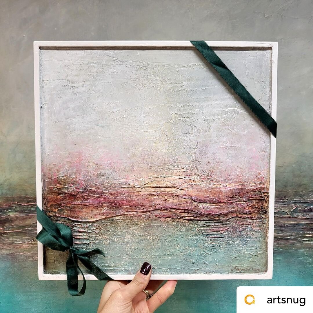Repost from @artsnug 

If you haven't managed to find a gift extraordinary enough for your extraordinary person, feast your eyes on this new original artwork 'Evening Tide' by Marion McConaghie! With its metallic copper highlights, delicate layers of
