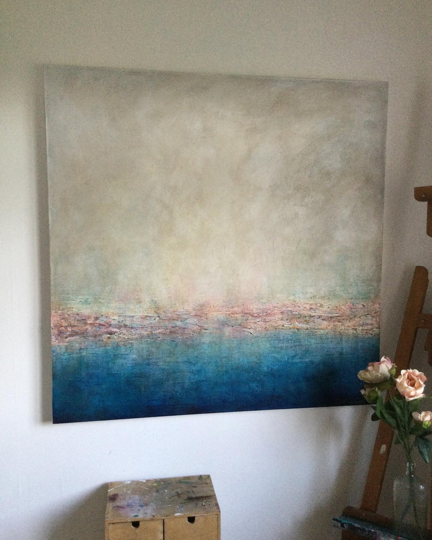 Delighted to be showing my work in this beautiful gallery @gallery_1608 

&lsquo;Distant Shore&rsquo; 100x100cm original painting on canvas available from the gallery now, see link in bio for more details.

#contemporarypainting #art #painting #canva