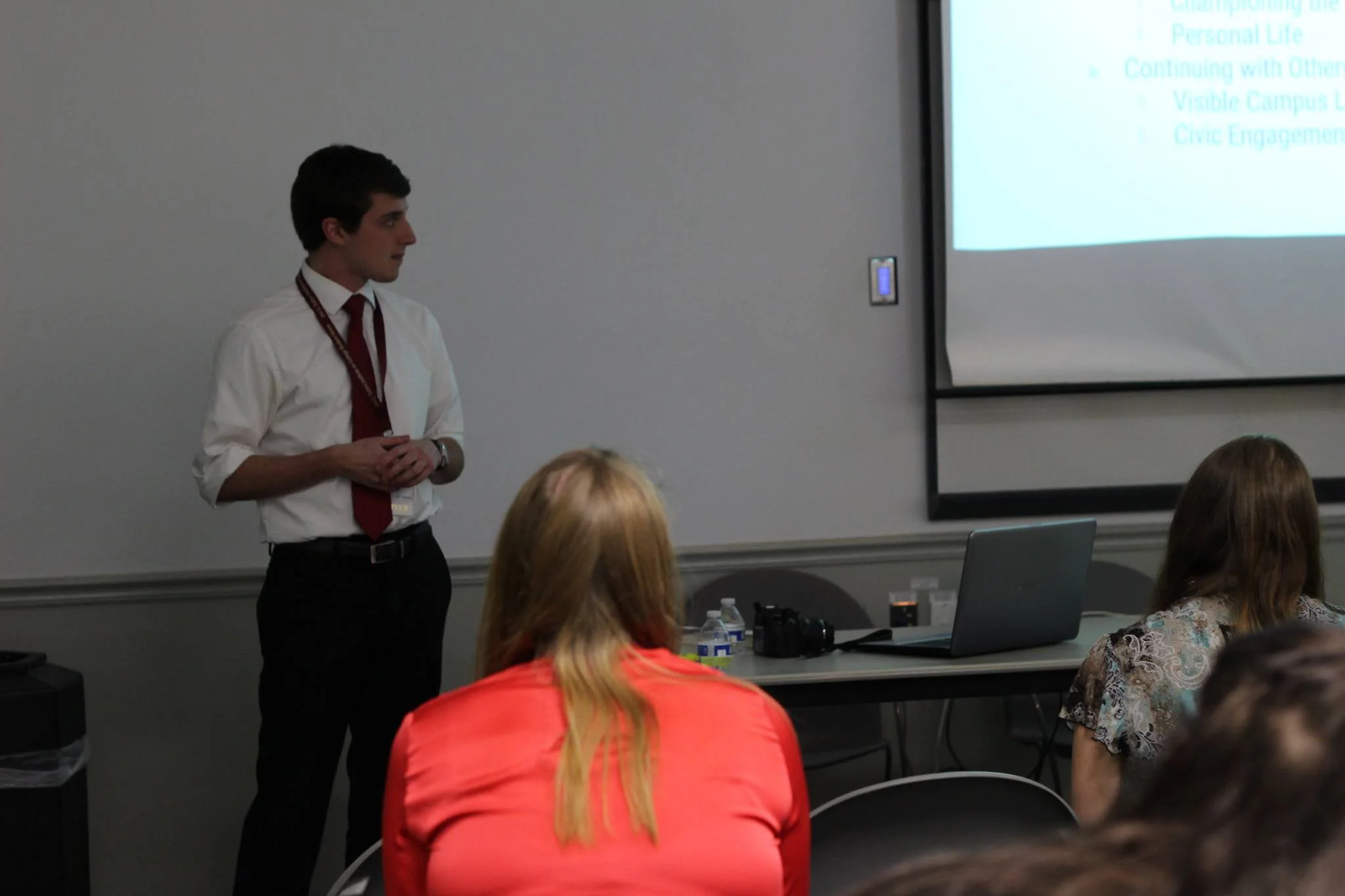 Connor Jones presents at the 2017 Dalton Institute.