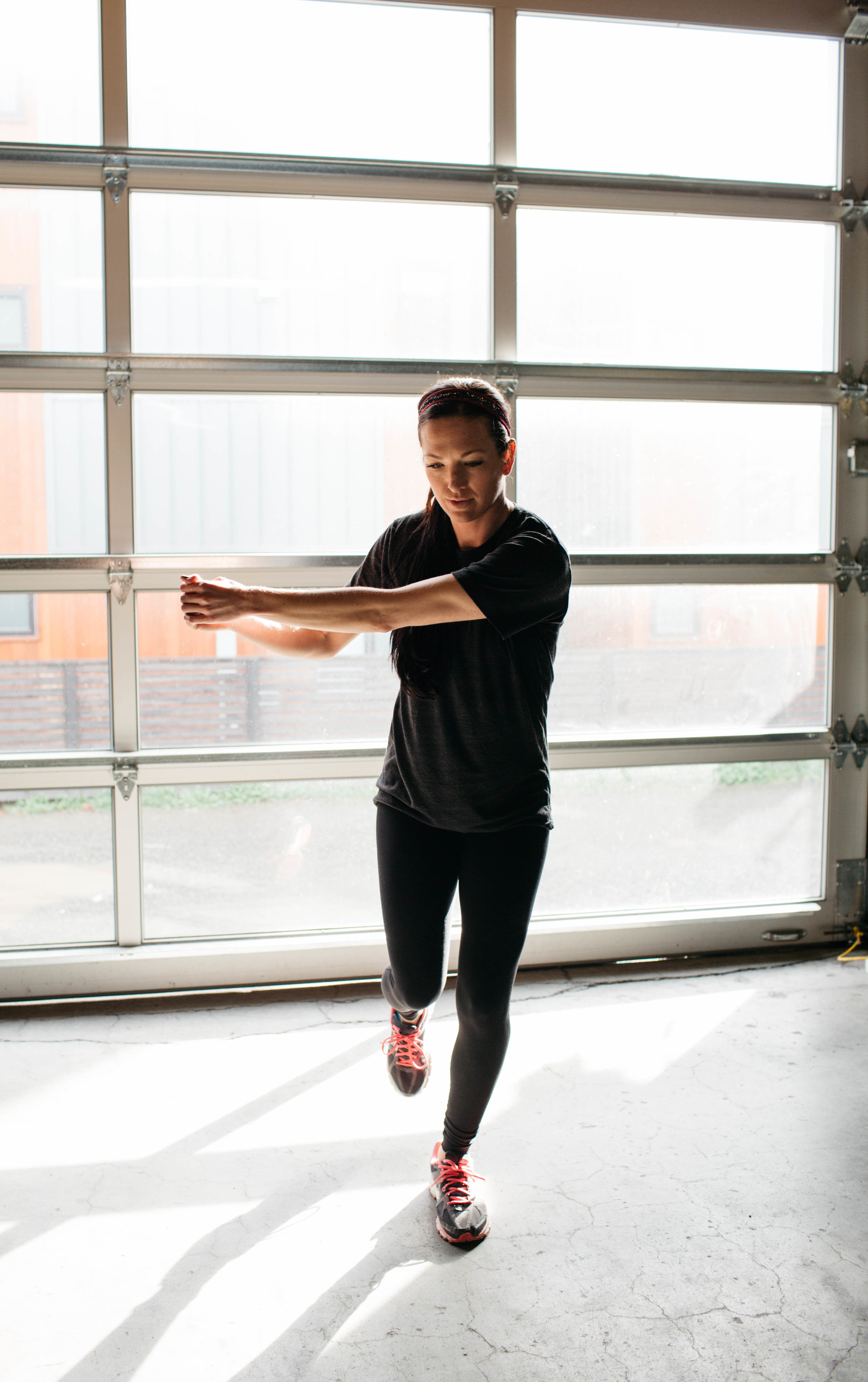 Single-Leg Balance with Trunk Rotation