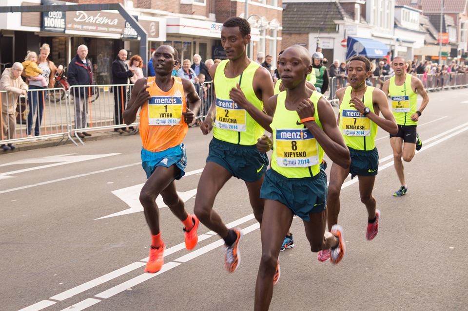 How Should Distance Runners Lift Weights How Should Distance Runners Lift Weights