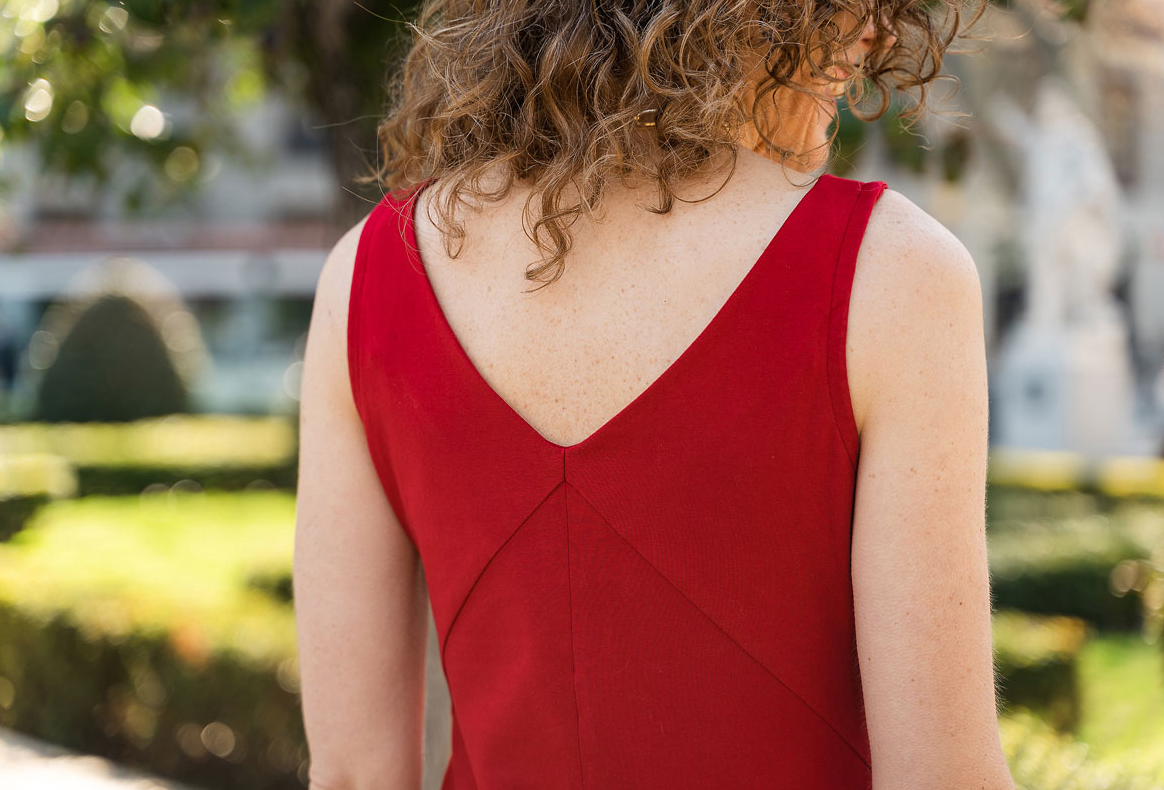liesl + Co. marais knit dress and top pattern for sewing. Strong beginner sewing pattern features semifitted dress pattern and instructions easy to follow and read.