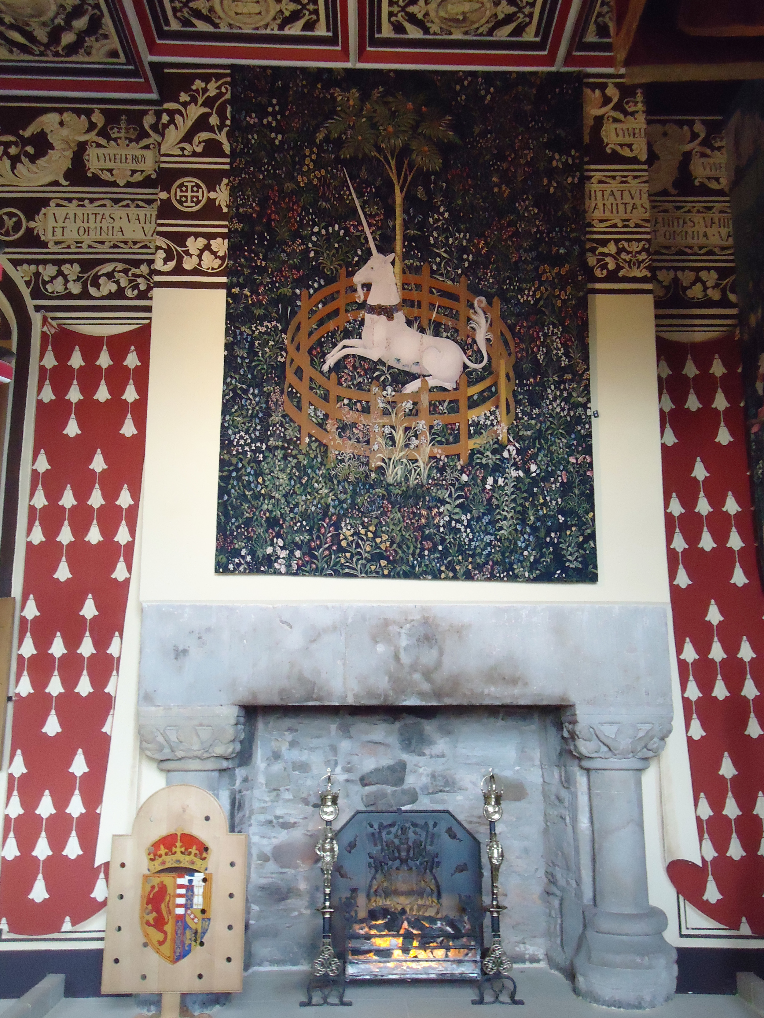 stirling castle interior.jpg