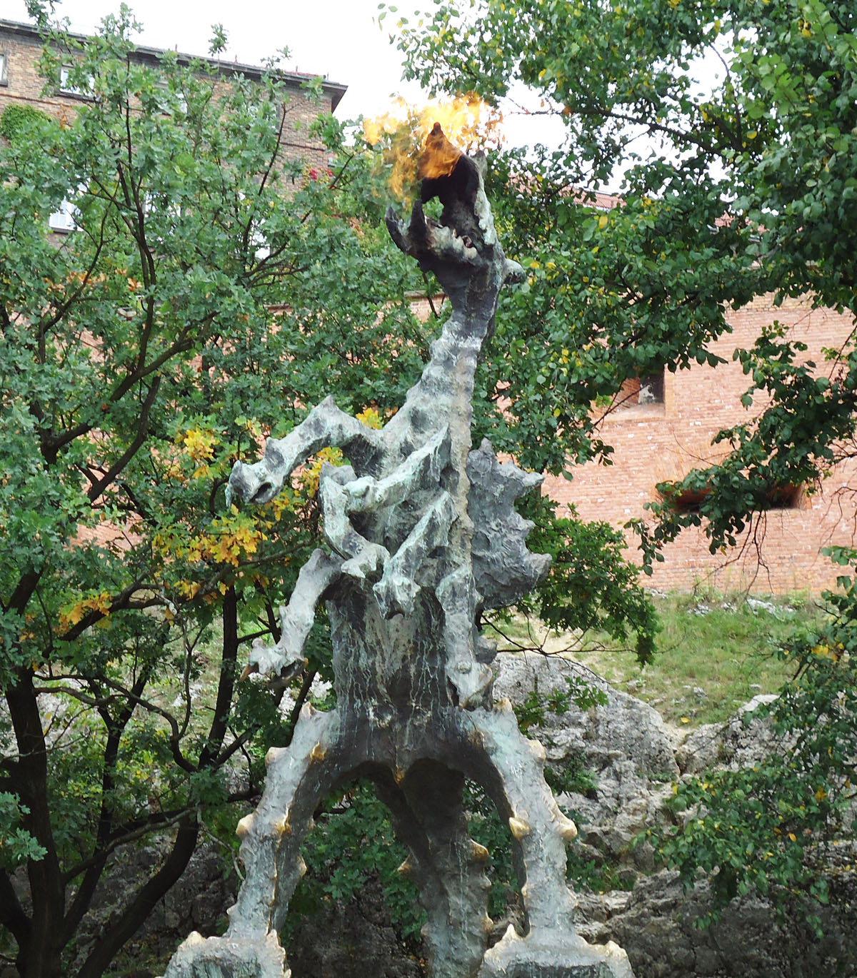 krakow dragon 2.jpg