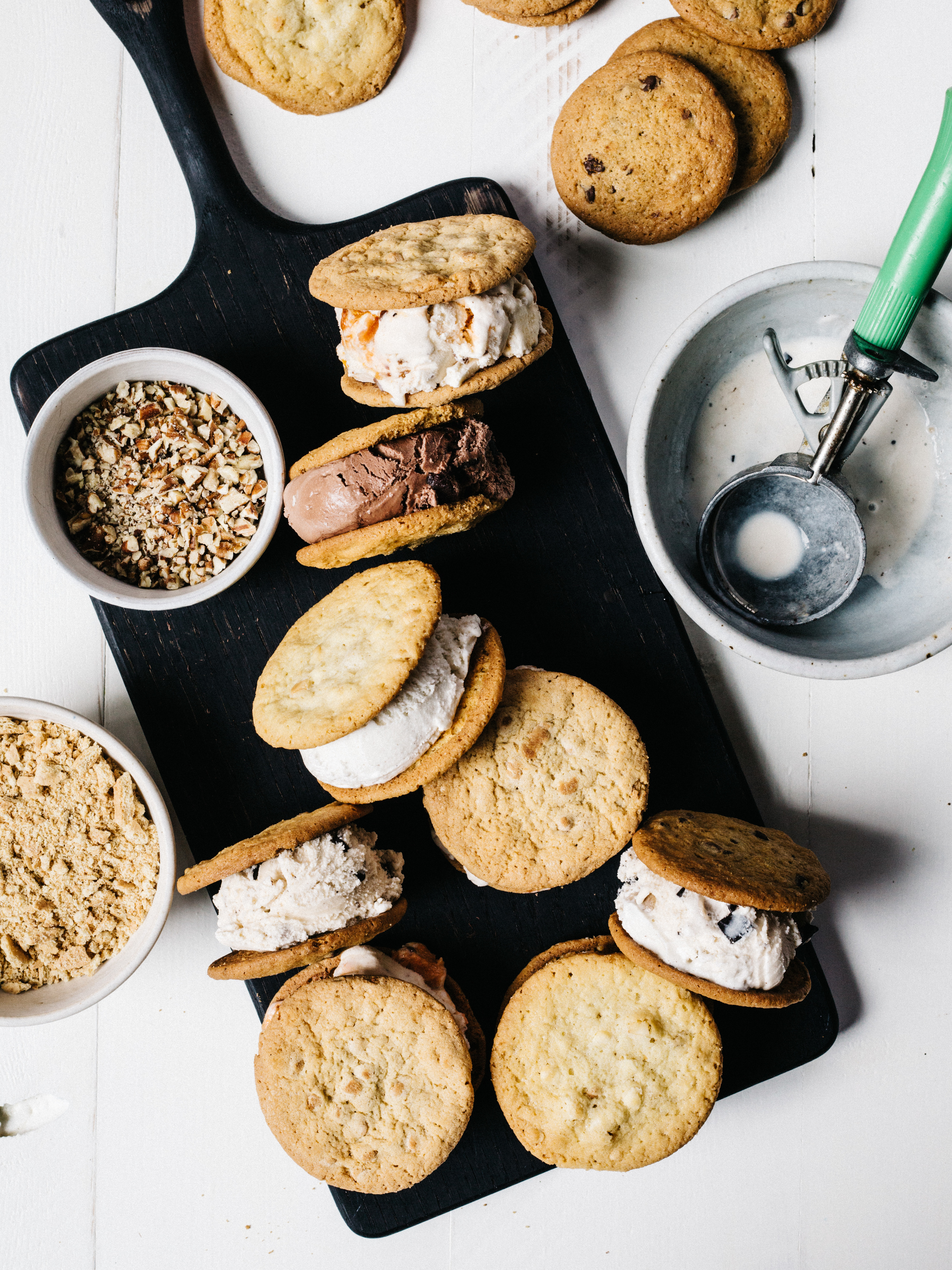 Albertsons Dipped Ice Cream Cookie Sandwich (5 of 1).jpg