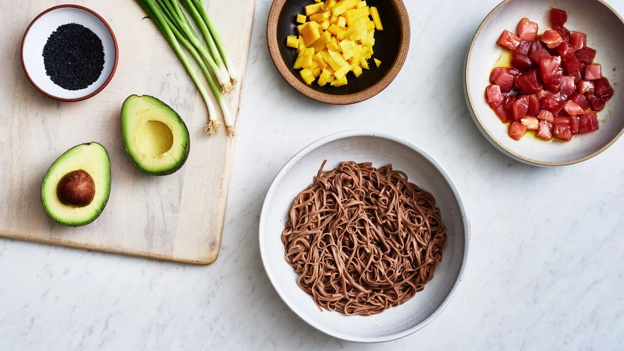 Super Bowl Sandwich, Inside a Food Stylist's Fridge + The Perfect Avocado Egg Sandwich #SundayGoals