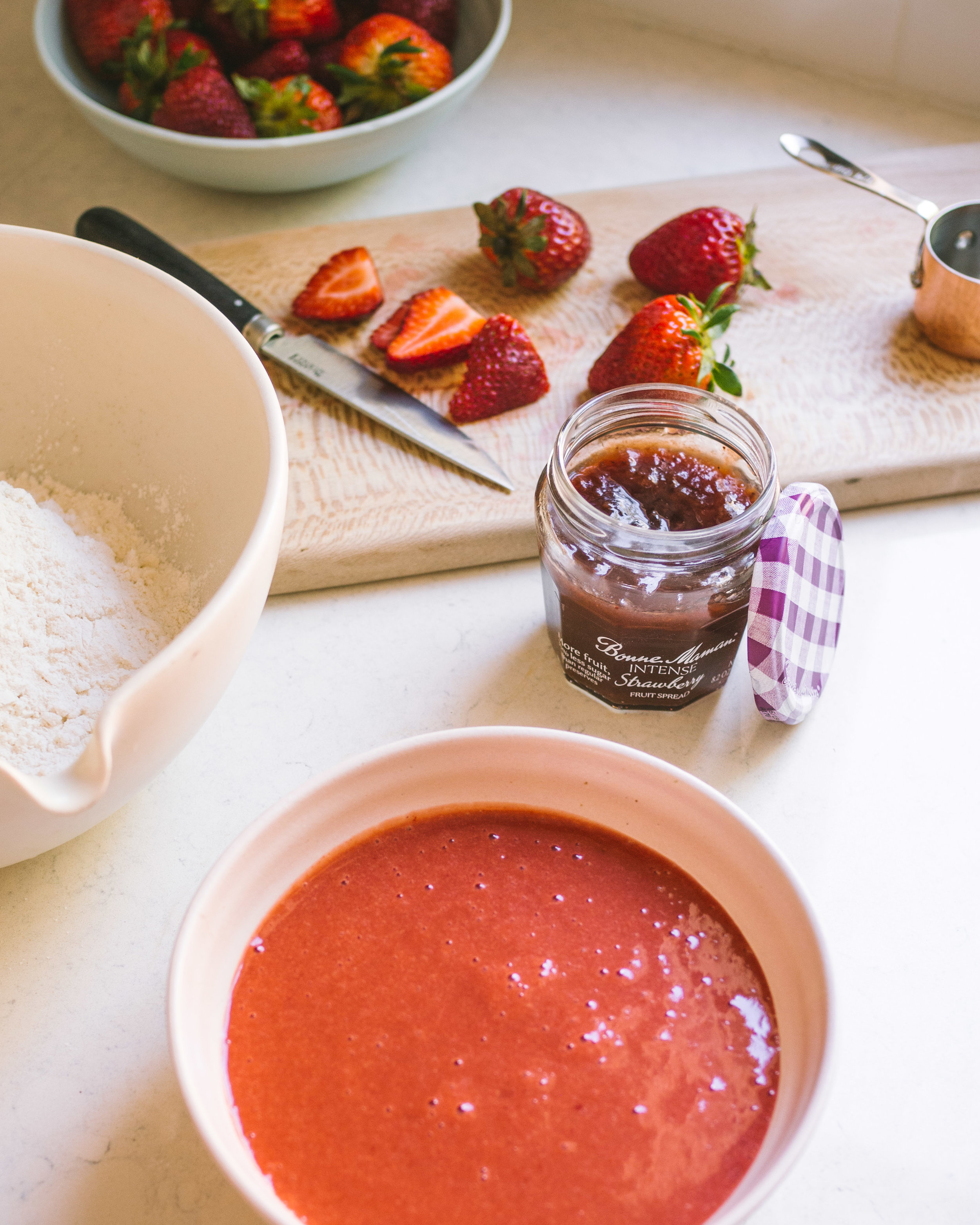 strawberry streussel cake (16 of 1).jpg