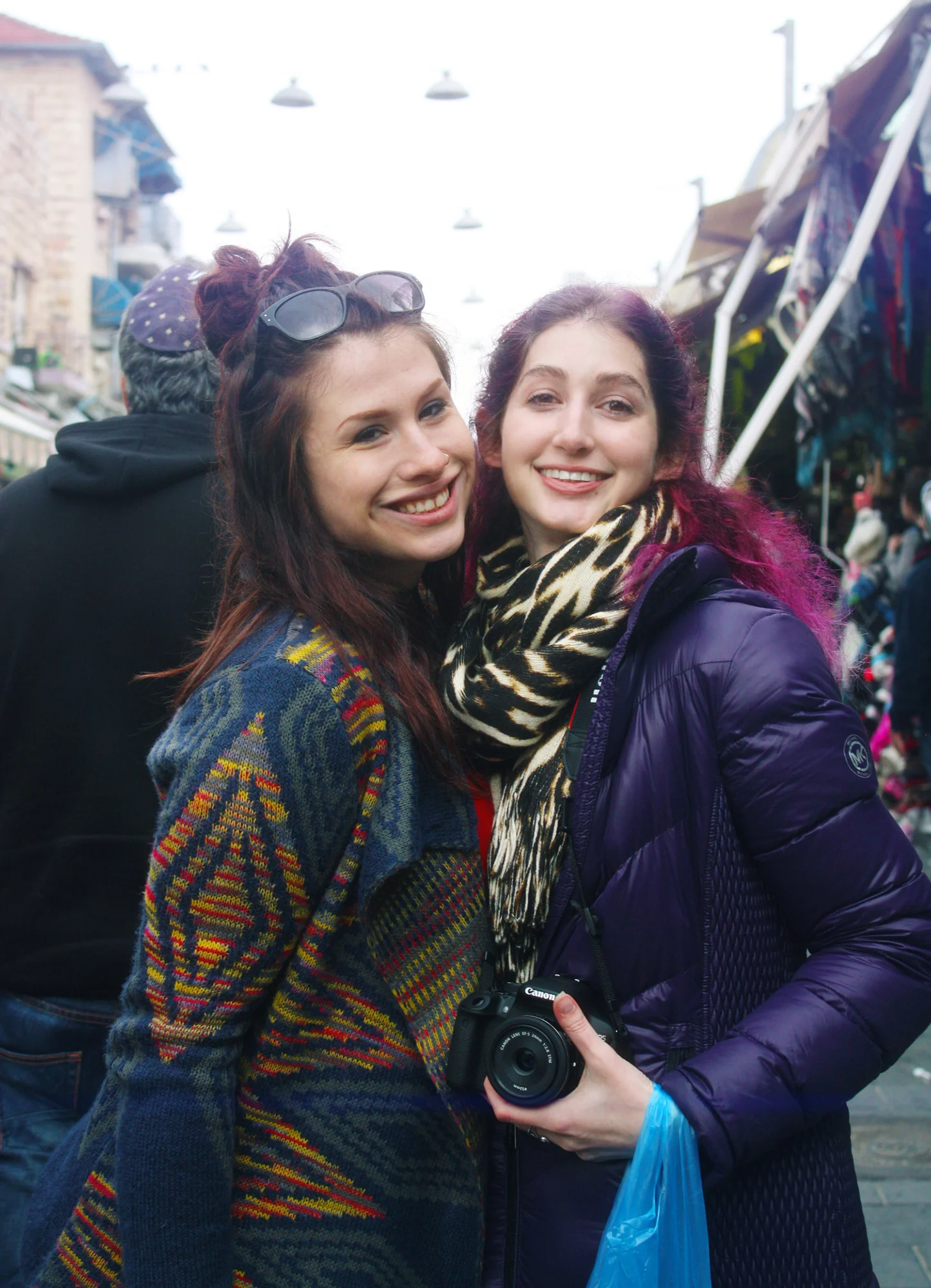 Jessica Gallagher Steuver and Geena Matuson in Jerusalem's Shuk Machane Yehuda, December 2016.