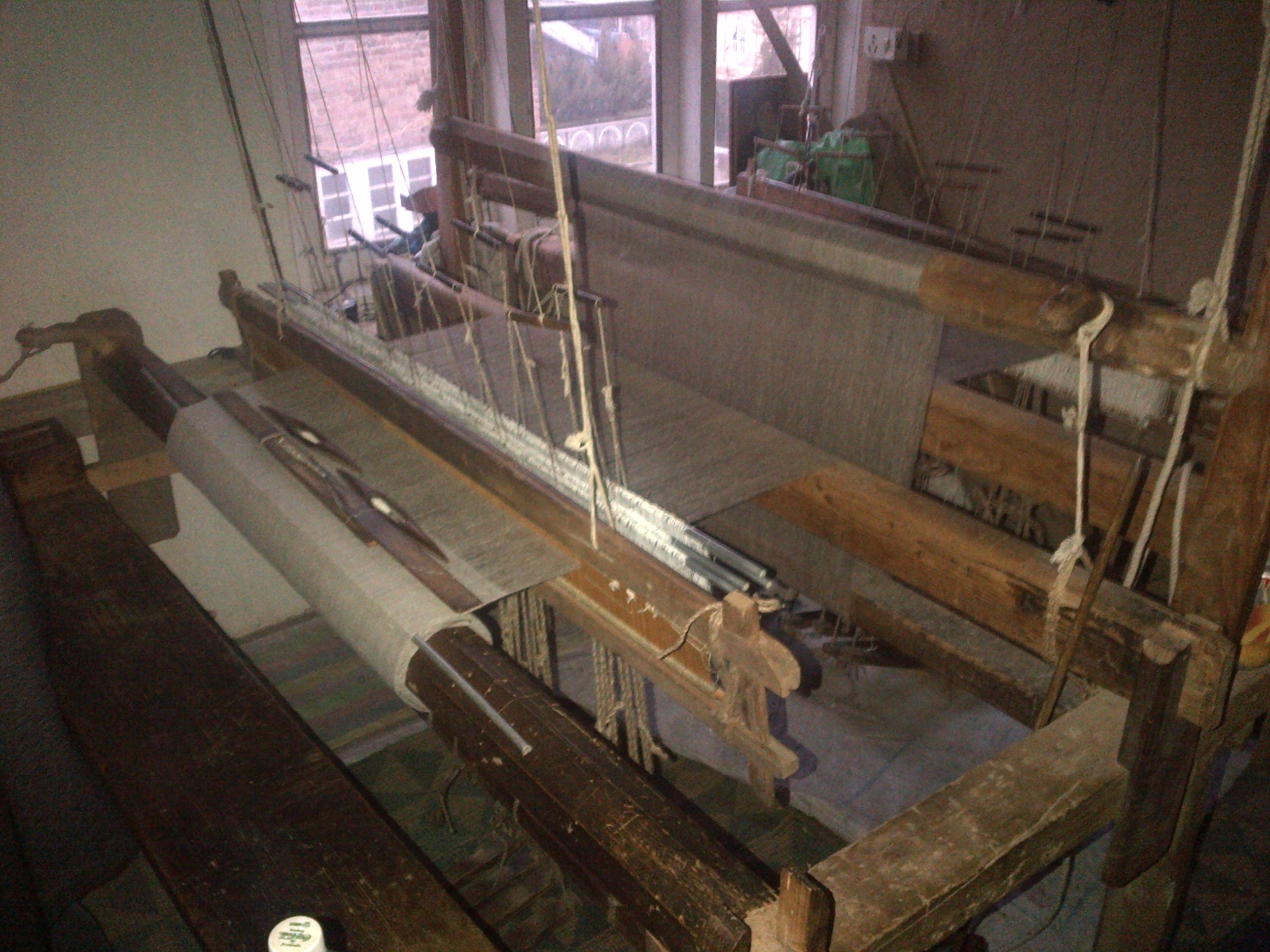 Hand loom