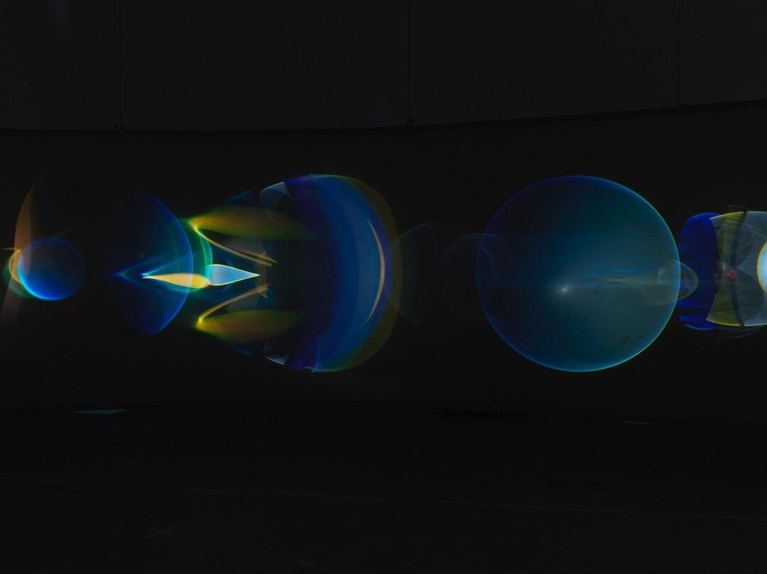 // your ocular relief
.
#art / #installation: #olafureliasson (@studioolafureliasson)
.
at #tanyabonakdargallery 
.
.
#escforescent #visual #light #dreaming #reflection #scented #waves #color #breathing #refraction #prism #eyes #open #closed #presenc