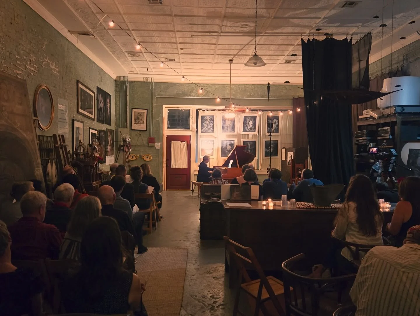 So many connections sparked over more than a decade now playing in New Orleans. So many souls I am forever bonded with - you know who you are <3 

Had the most magical evening performing at Josephine Sacabo&rsquo;s (@josephinesacabo) art studio (f