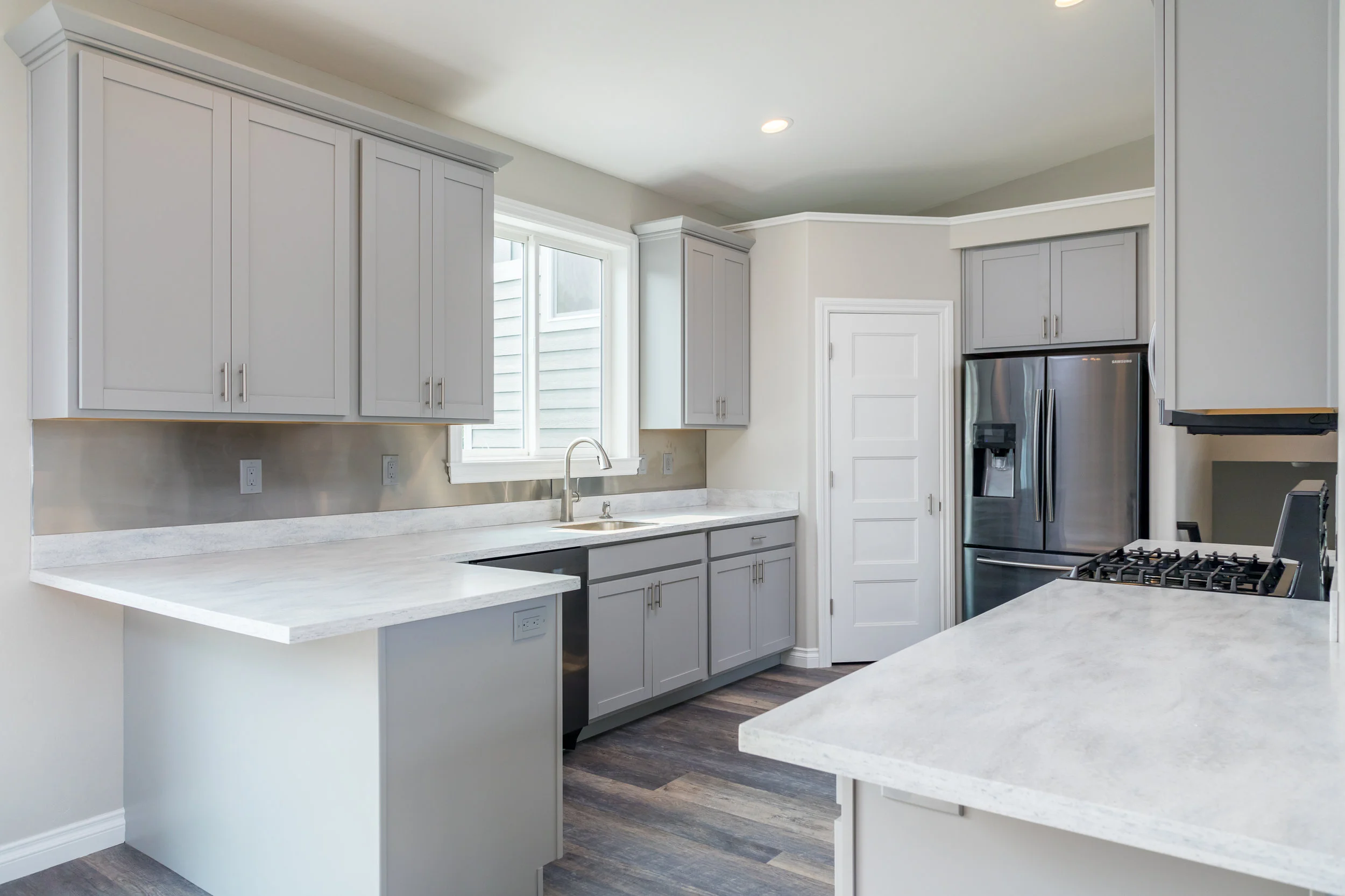 405CrestdaleWay-13.jpg
