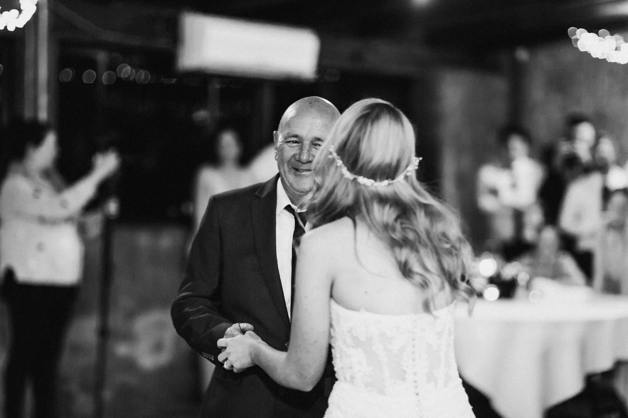 WeddingPhotos_Facebook_2048pixels-1158.jpg