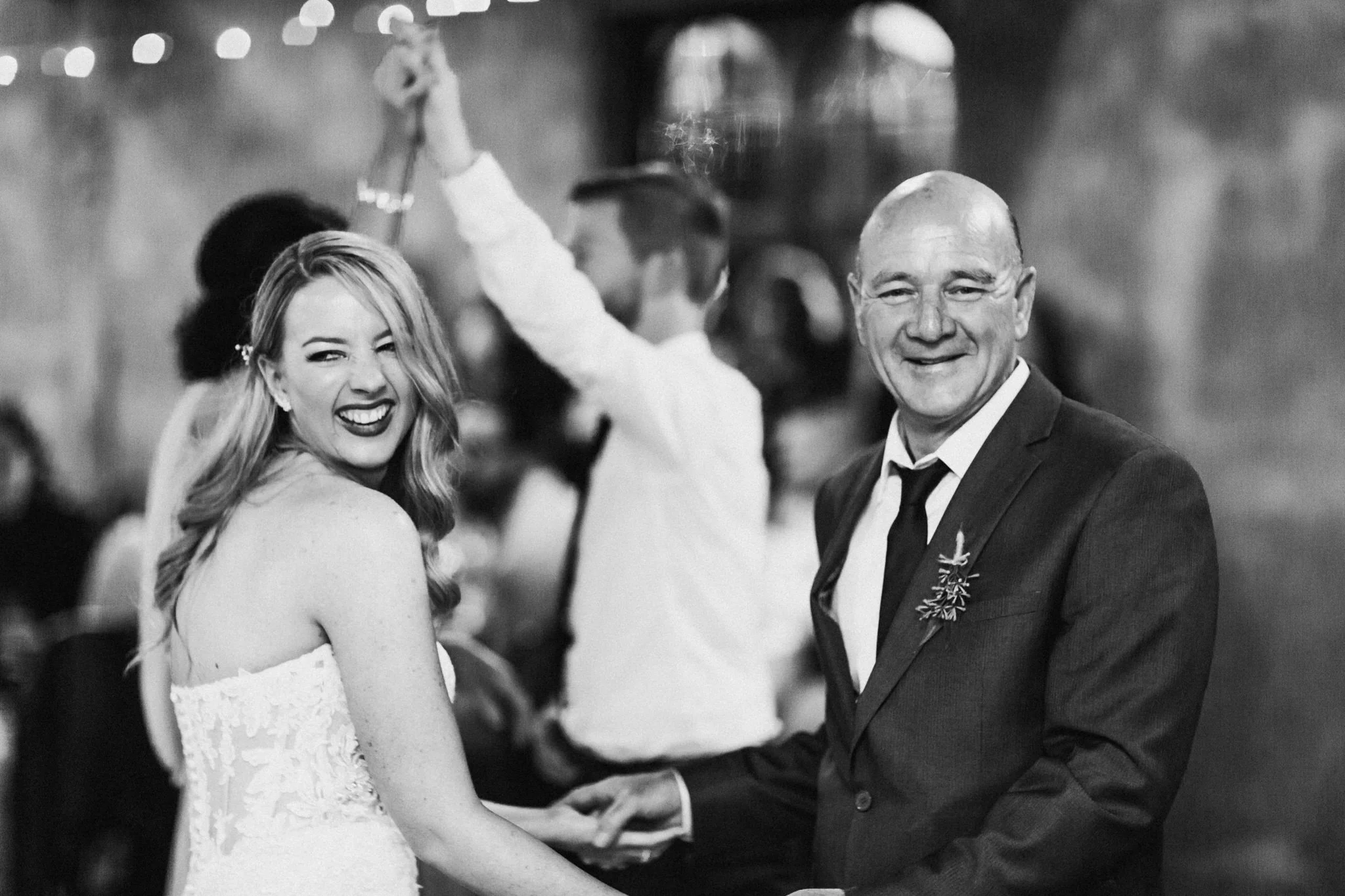WeddingPhotos_Facebook_2048pixels-1160.jpg