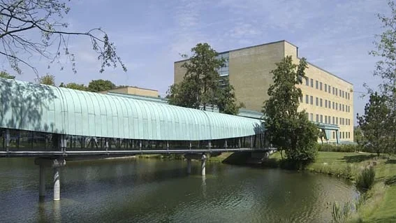 RT249_PentlandHQ_bridge02.jpg