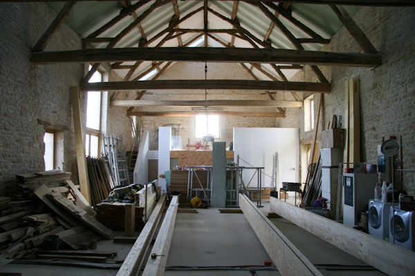 Phase 2 already well underway in the Gabillou barn