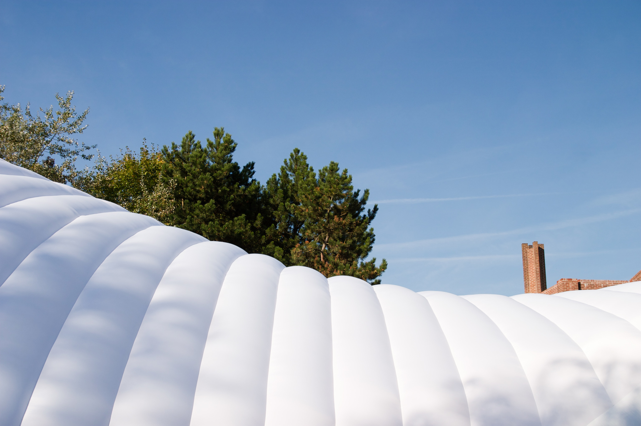 The curvature of our double-skin inflatable structure, for the Lille Museum of Modern Art