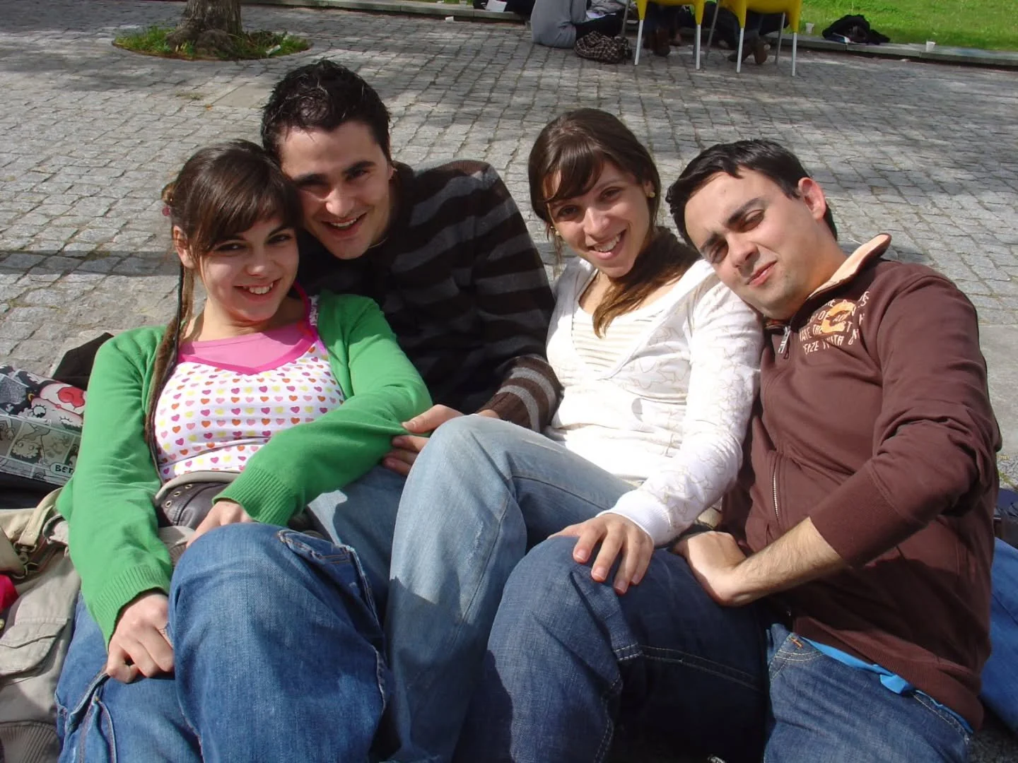 A @joanabranco84 lan&ccedil;ou o mote, criou o grupo e, de repente, o whatsapp encheu-se de recorda&ccedil;&otilde;es de dias felizes, na FCSH. N&atilde;o guardo lembran&ccedil;a de todos, e confesso que tenho mais mem&oacute;rias com a esplanada ama