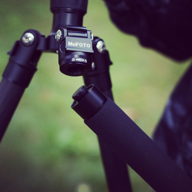 Unscrew the tripod leg all the way.