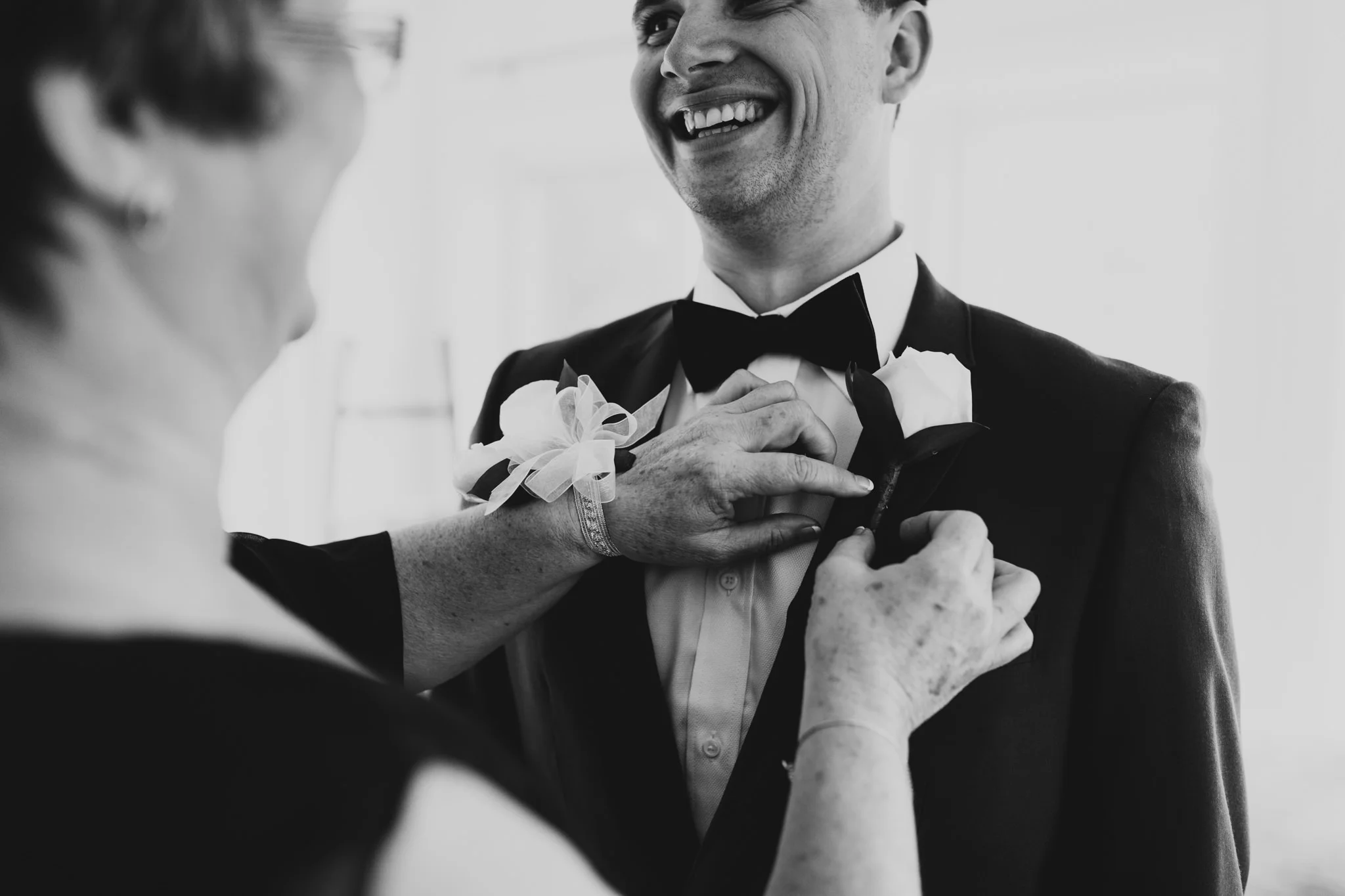 097-WEB-Jonathan-Kuhn-Photography-Stephanie-Cameron-Wedding-6942_mini.jpg