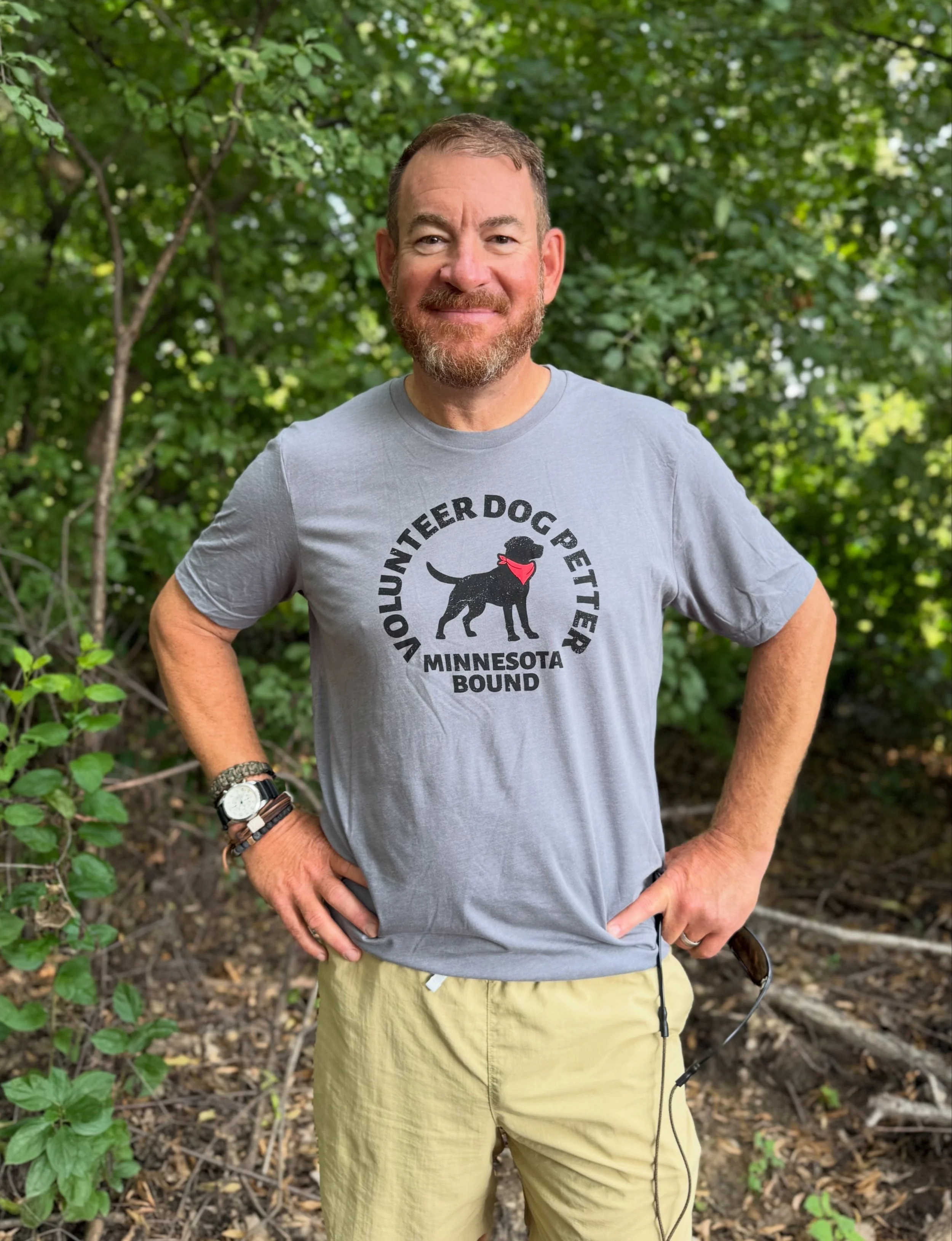 Grey MN Bound Dog Petter T-Shirt