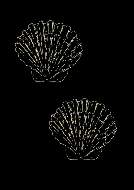 Black “Duchesse” silk satin screen printed with gold scallop shells for a slinky qipao commissioned by author Daisy McNally. The scallop is an emblem dear to her heart,