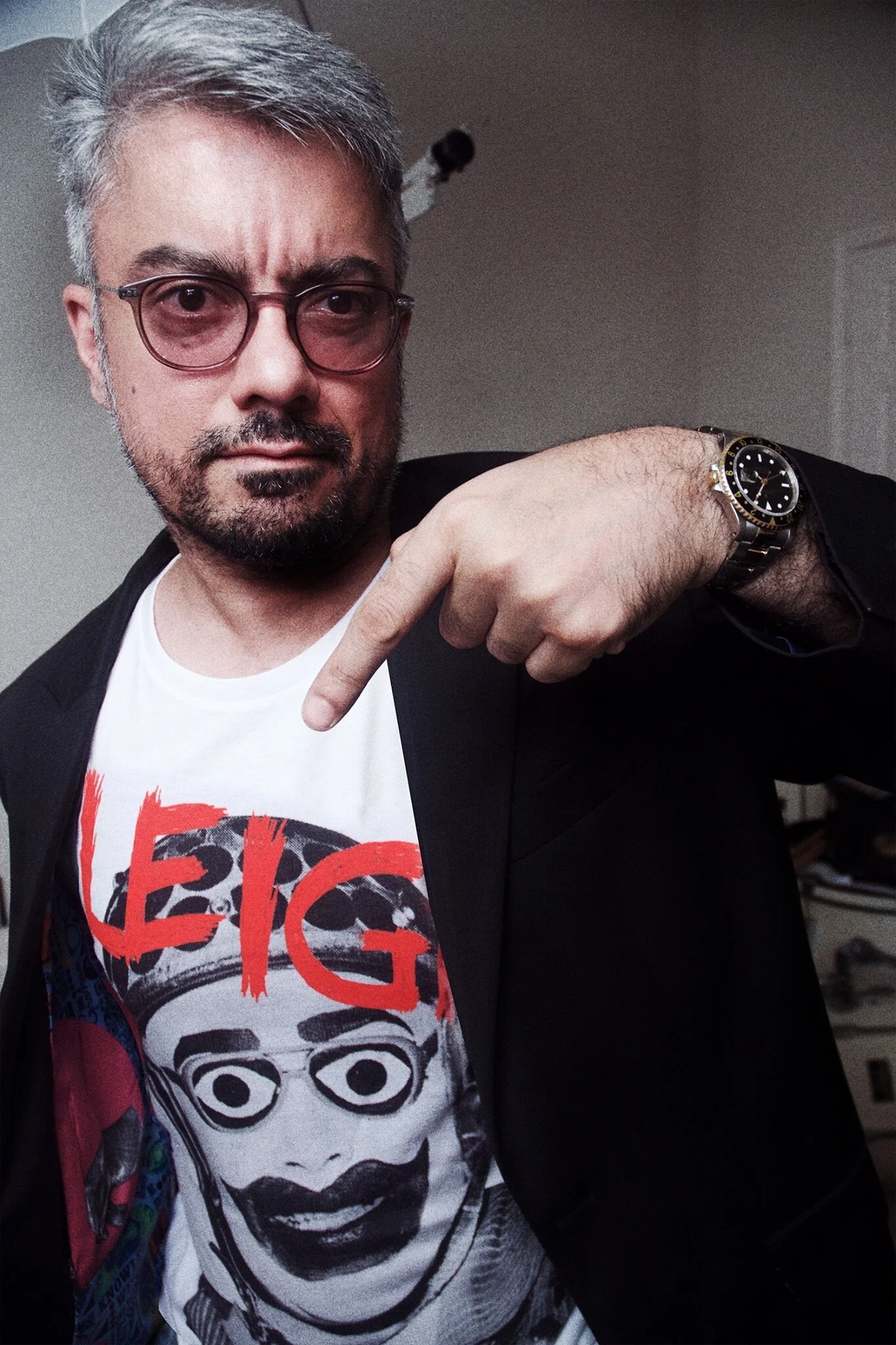  "My philosophy has always been, ‘Nobody can tell you who you are but you.’ In that sense, design should complement the customer. I’m not a rockstar, but Earl of Bedlam always treats me like one. Isn’t that something? Treating a person with dignity a