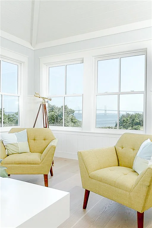 Luxe_and_Livable_Interior_Design_Blog_by_Maloney_Interiors_Newport_Rhode_Island_Lila_Delman_Real_Estate_22.jpg