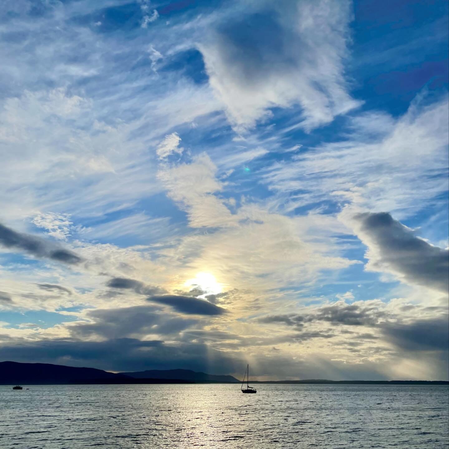 Back in September 2021, my good friend Dylan, whom I met at Descend on Bend, came to visit me for four days. After picking him up from SeaTac airport, we headed north with stops at the Skagit River Walk in Mount Vernon and Taylor Dock in Bellingham. 