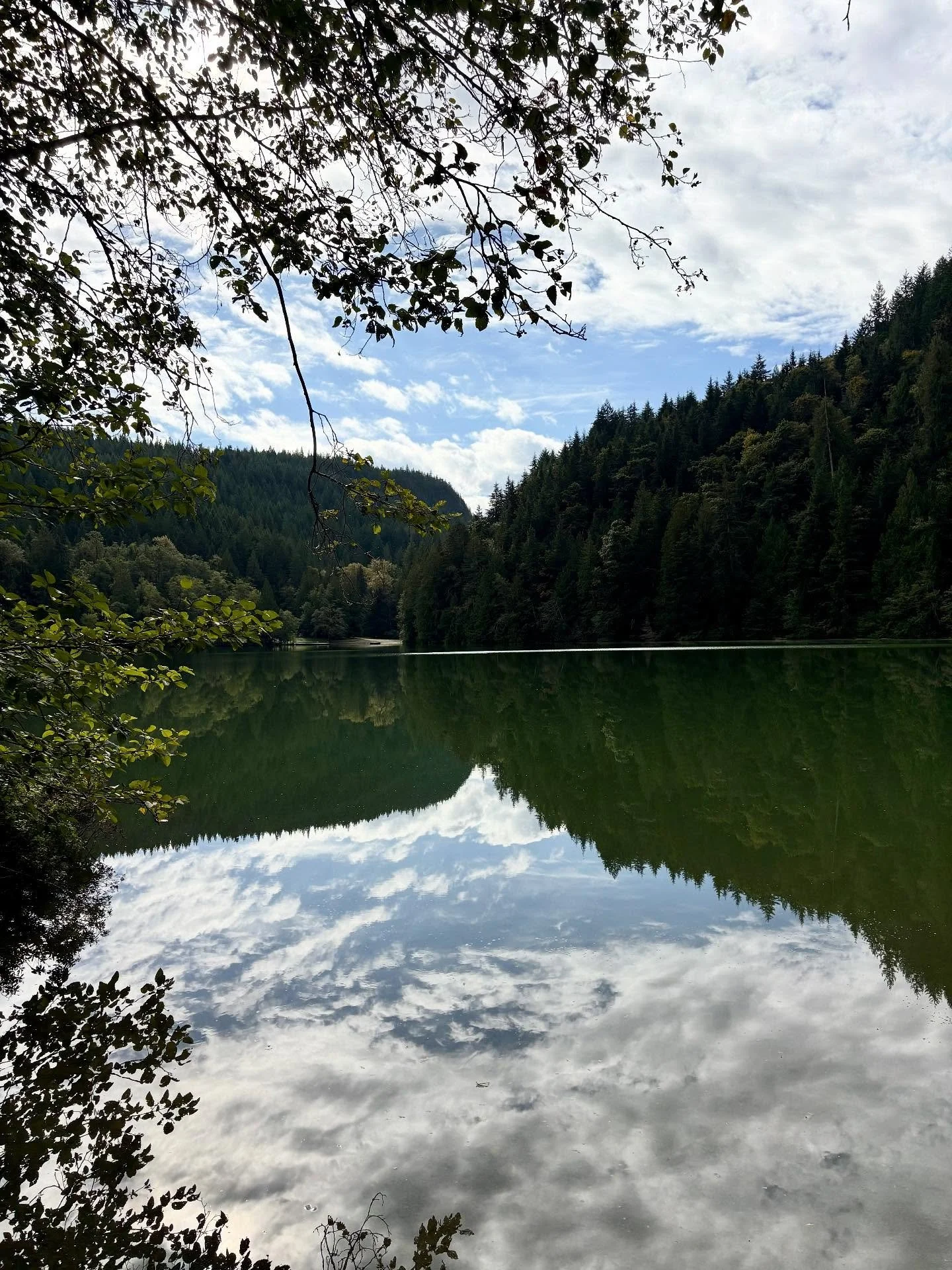 Sea To Sky Highway Van Rally
Day 5 &mdash; Part 3
Alice Lake is a popular family park surrounded by towering mountains, dense forests, and grassy areas. Four freshwater lakes dominate the landscape, making this a great park for swimming and fishing. 
