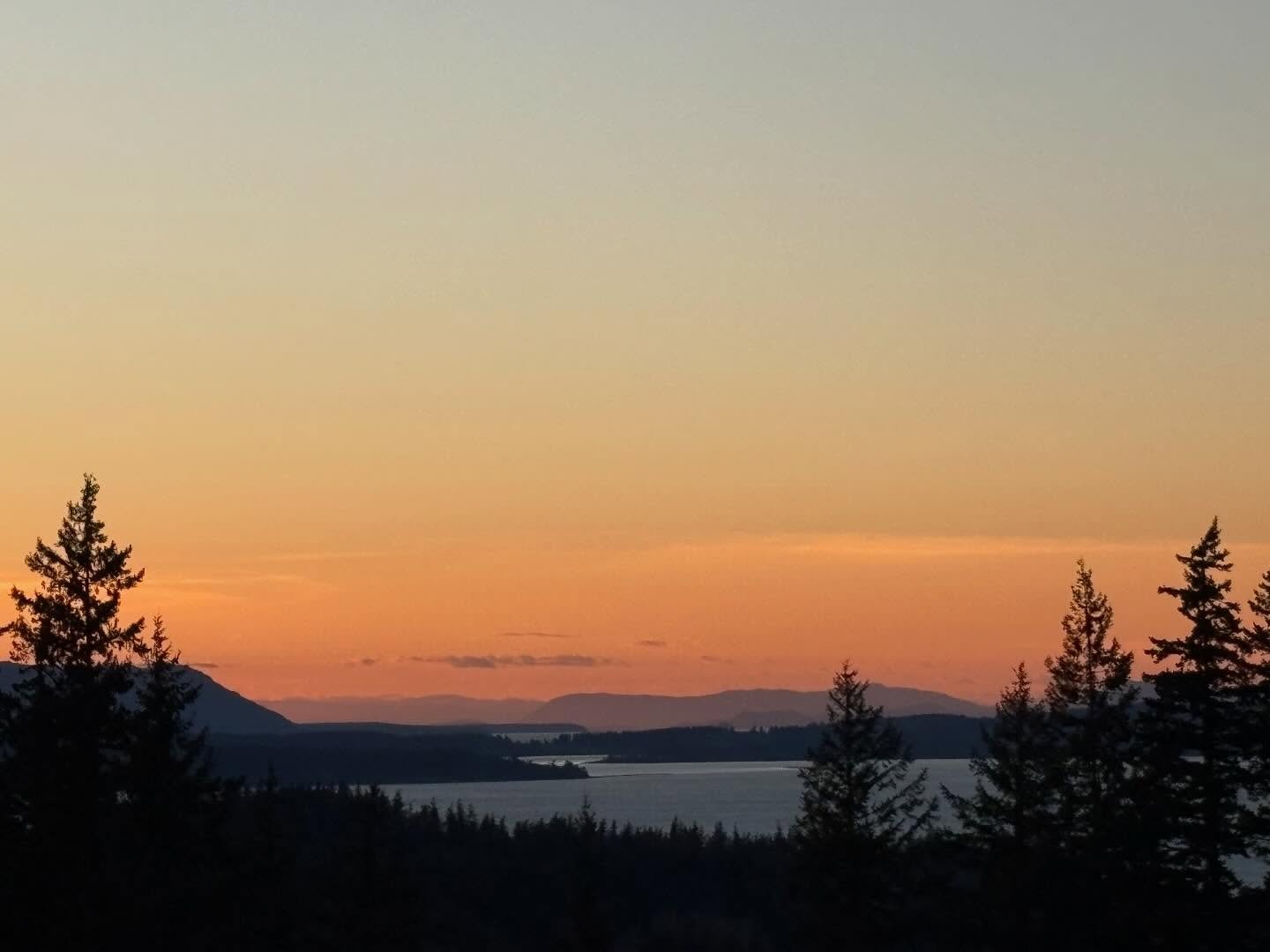 Sunset Thursday 2/19 🌅