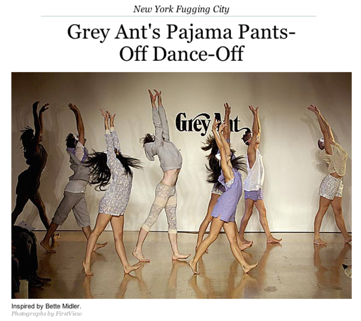 Hysterica performing for Grey Ant's show in Fashion Week.