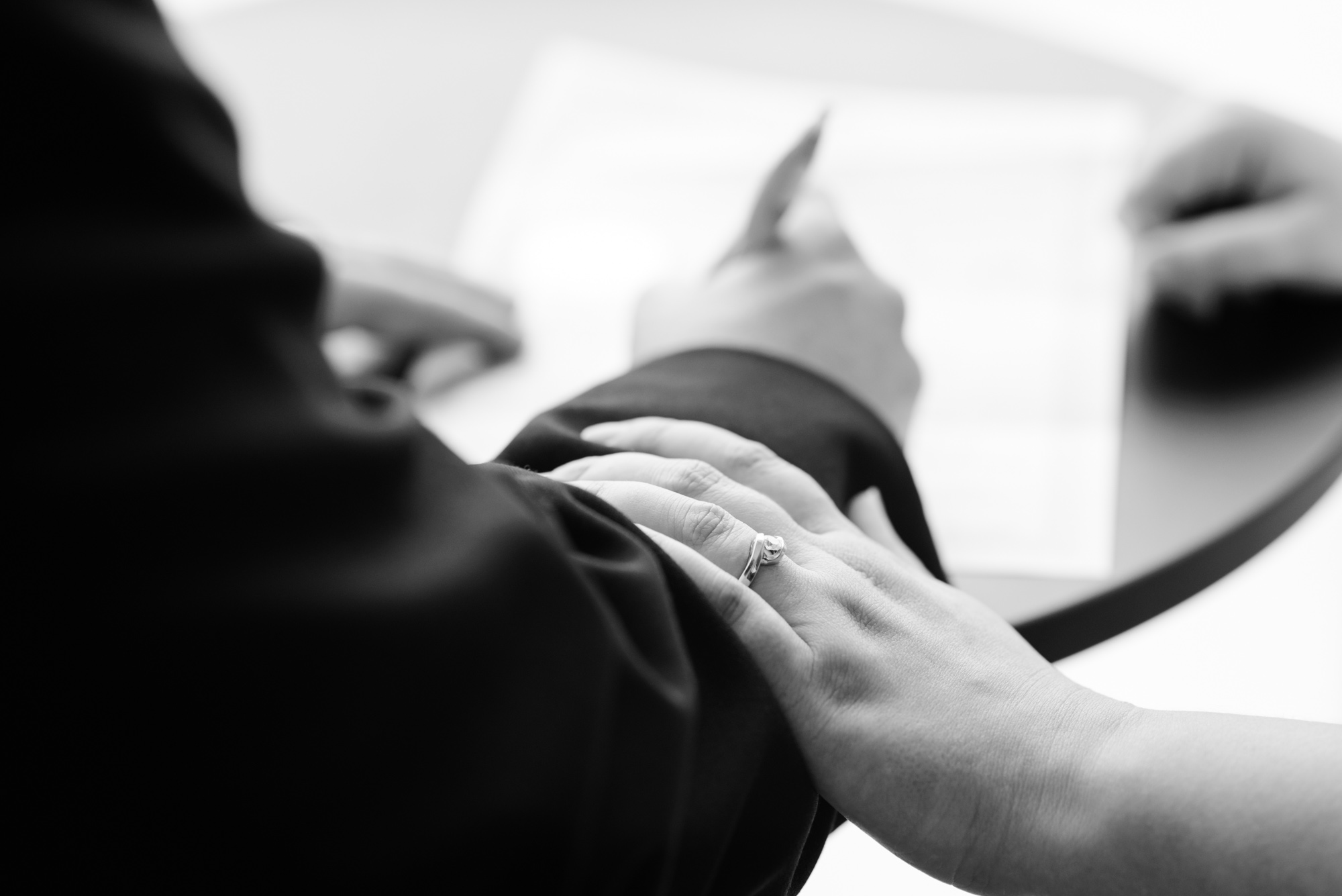 License Signing-5618.jpg
