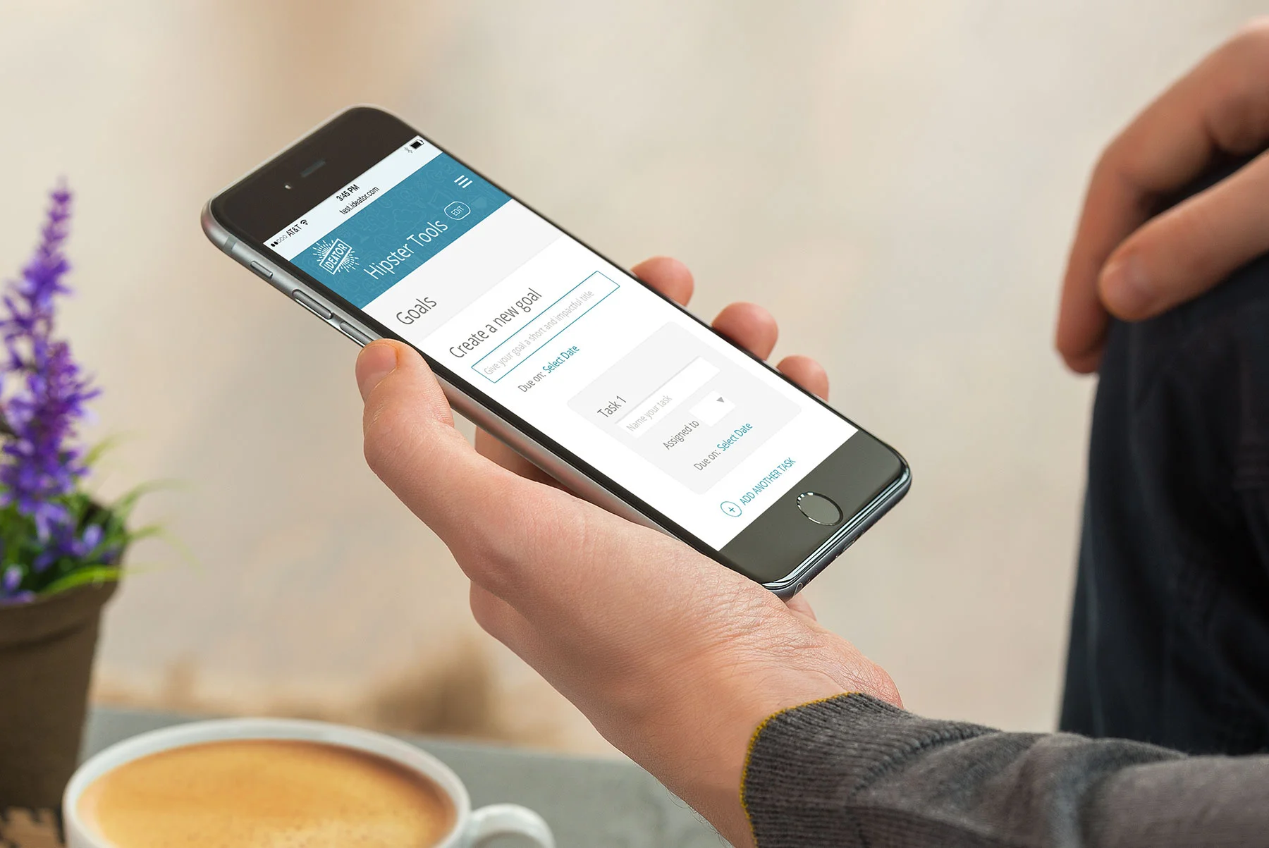 07-iphone-mockup.jpg