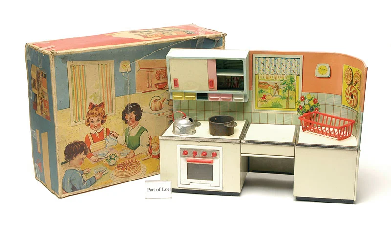 Fuchs tin kitchen via 