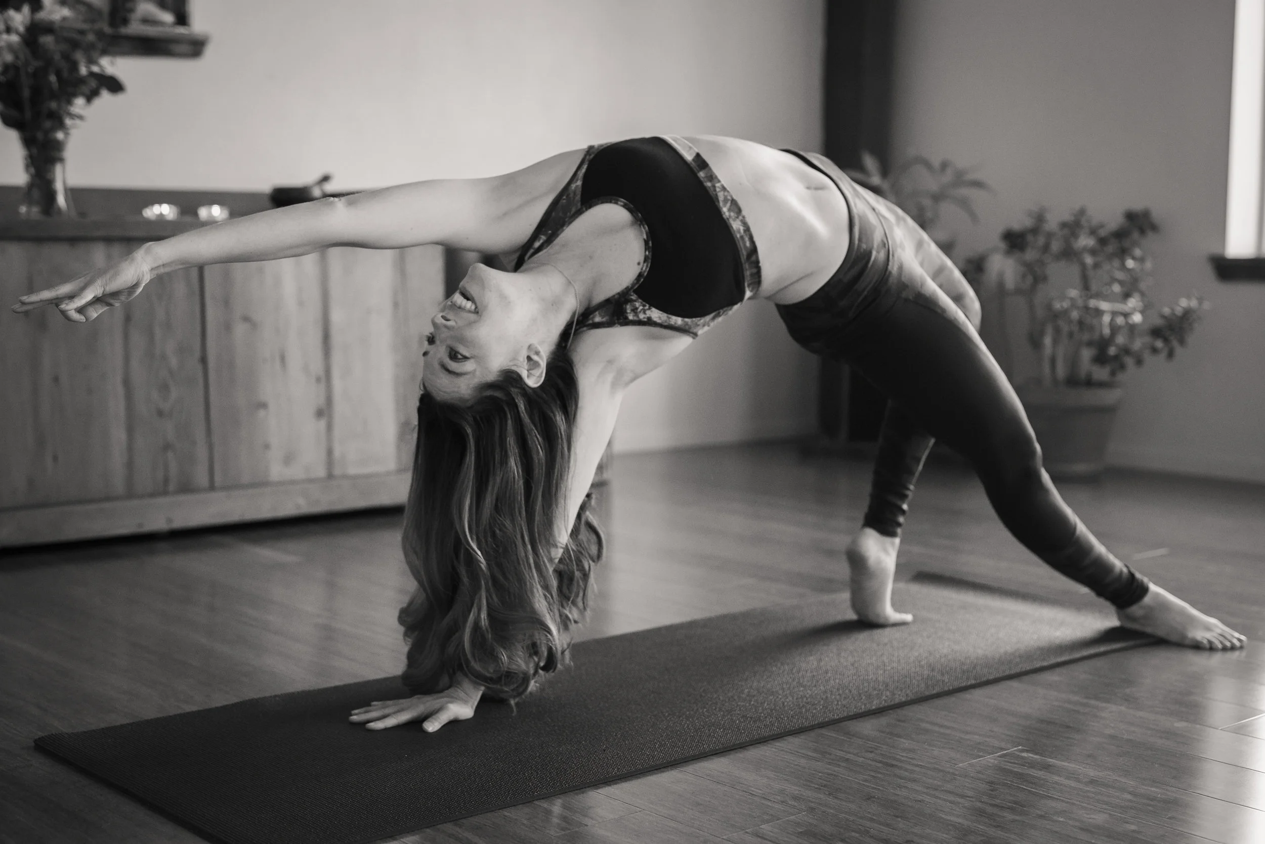 Nicole_Yoga (15 of 32).jpg