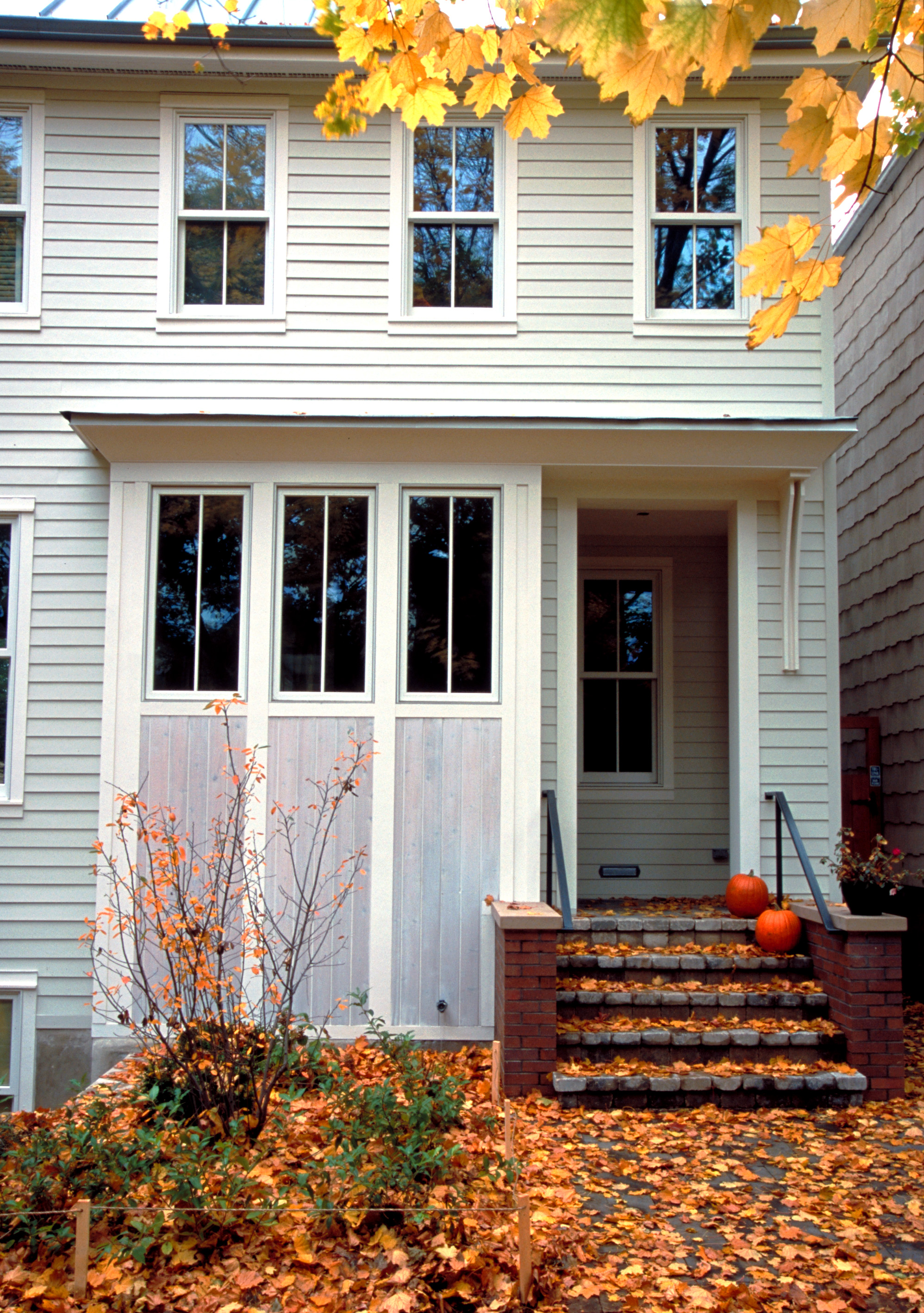 front entry detail.jpg