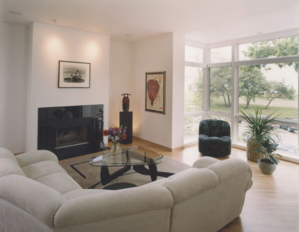 Living Room facing Lake Shore Drive