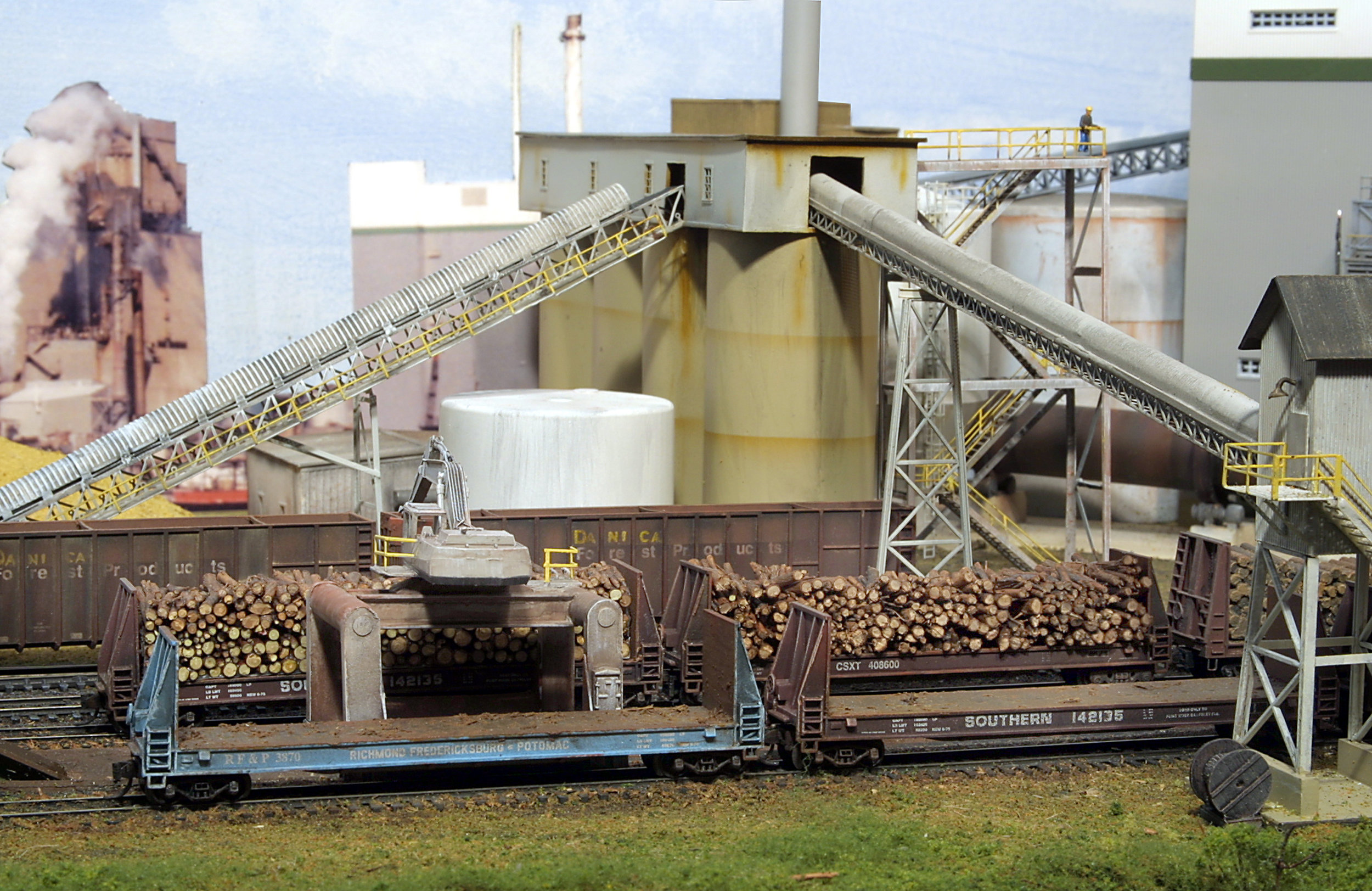 DFP_Log_Unloading.jpg