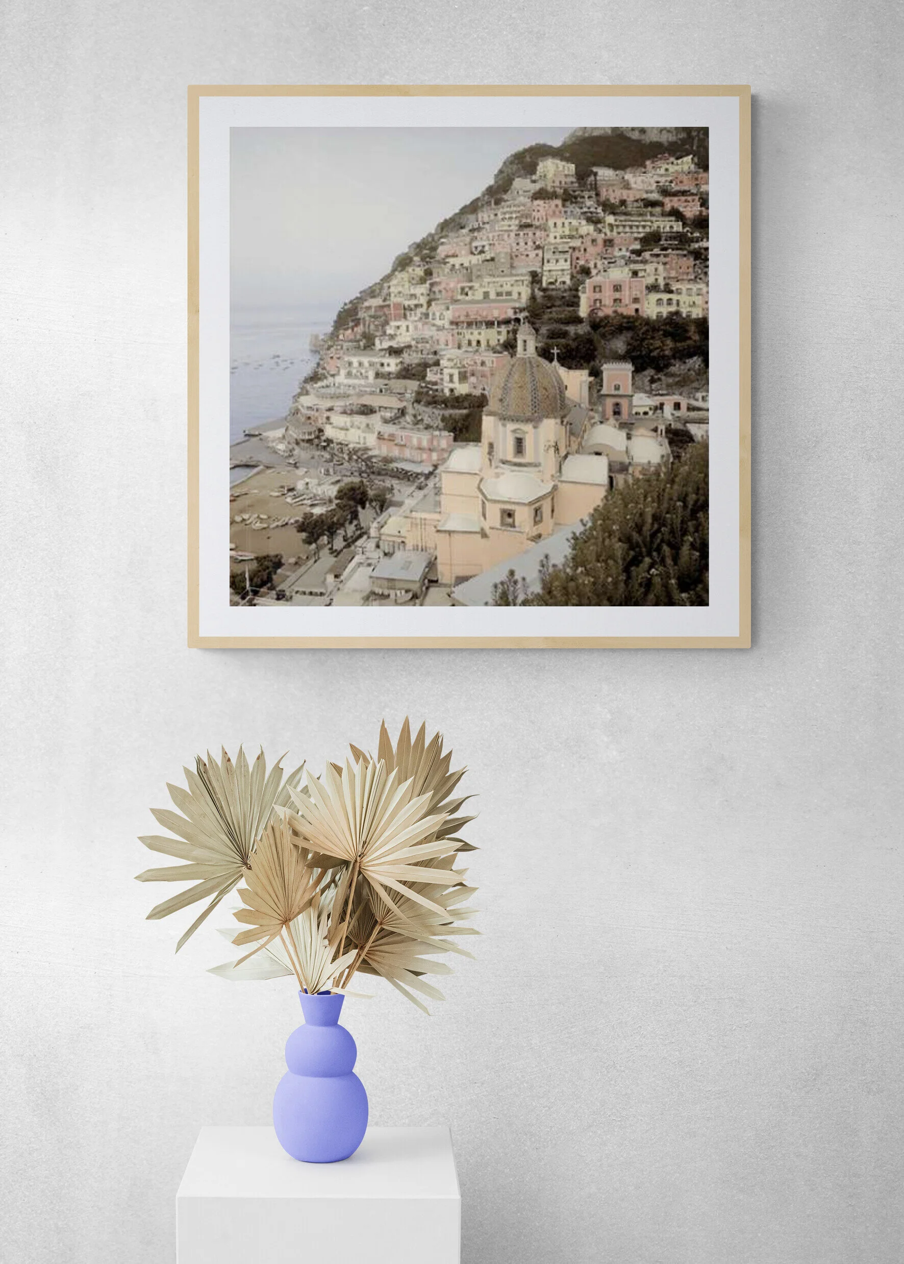 Dried_tropical_palm_leaves_on_plinth (5).jpg