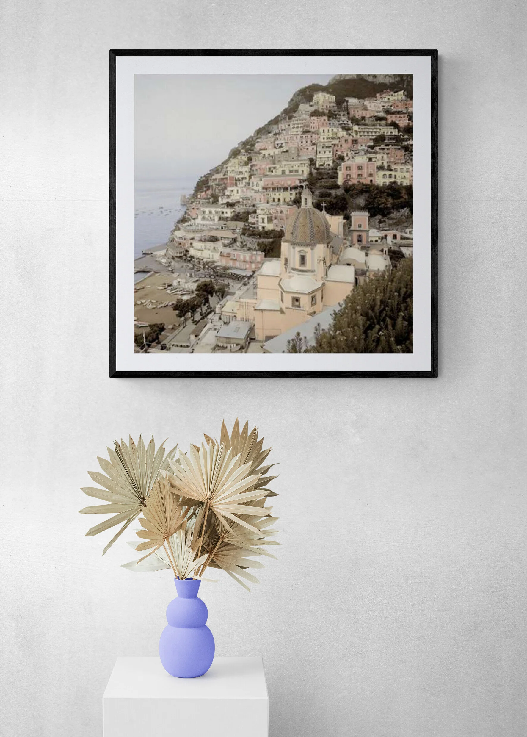 Dried_tropical_palm_leaves_on_plinth (7).jpg