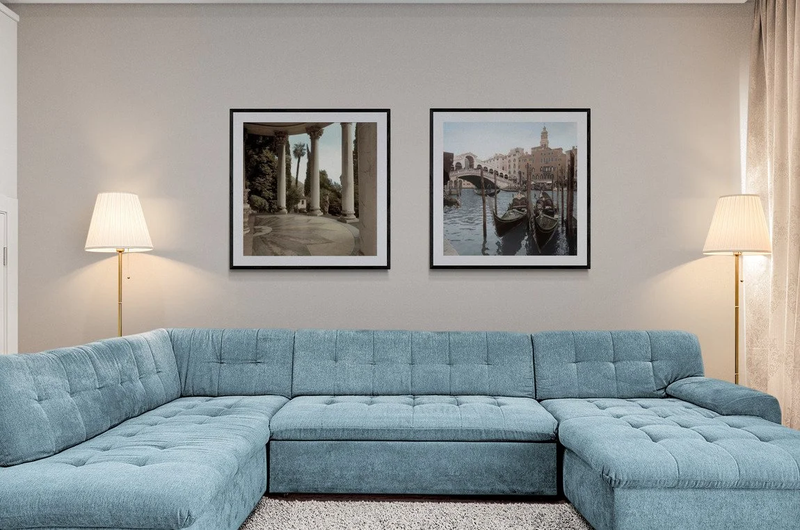 Comfy_living_room_with_large_sofa (2).jpg