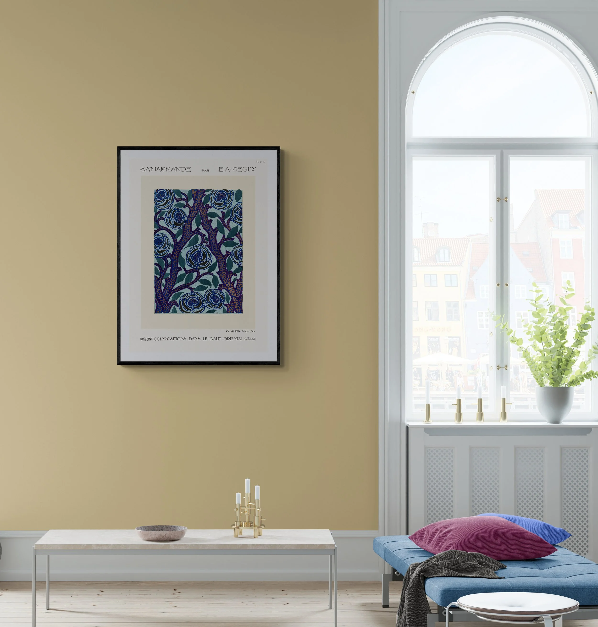 Living_room_with_arched_window.jpg