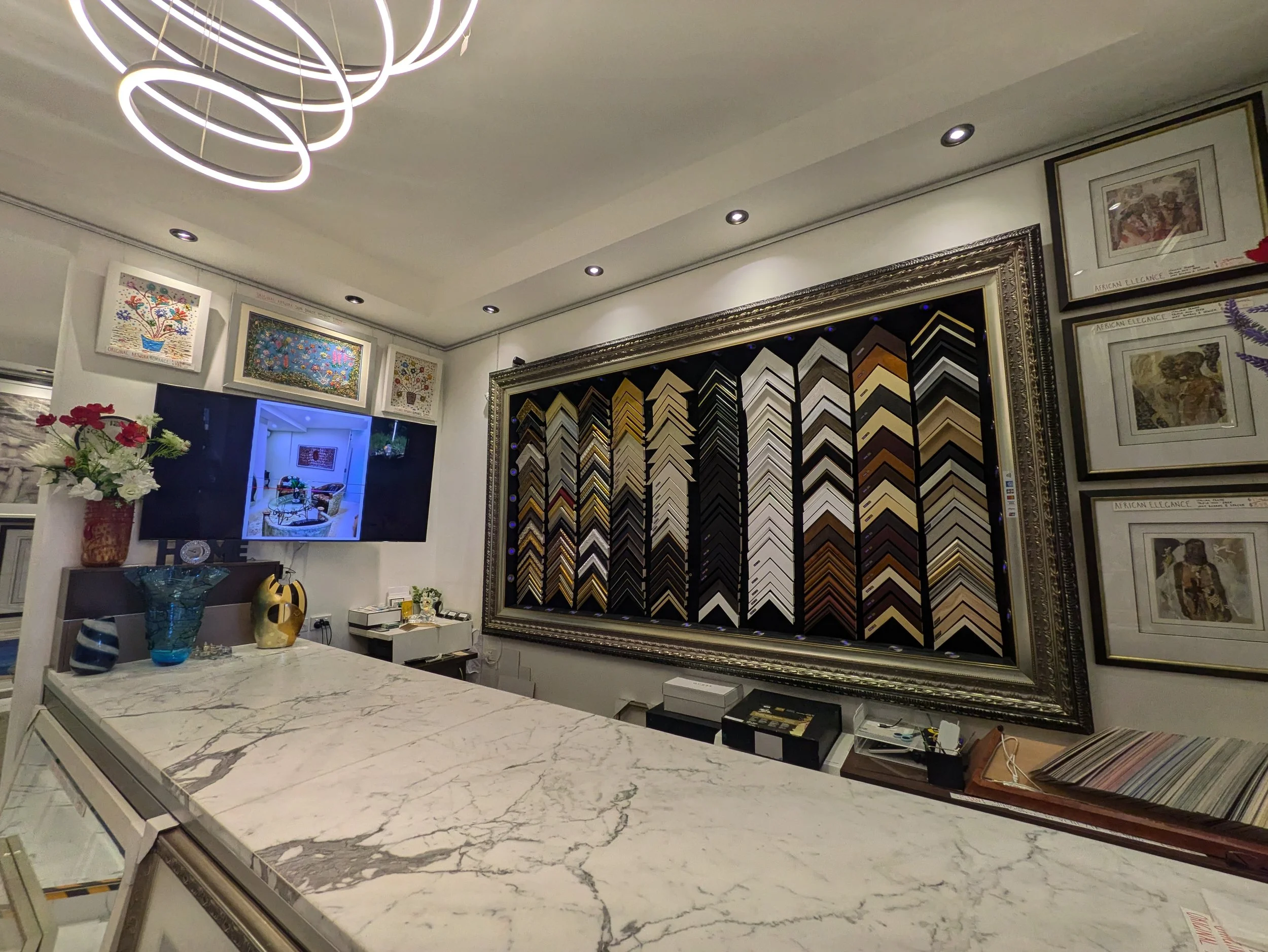  CUSTOM FRAMING 