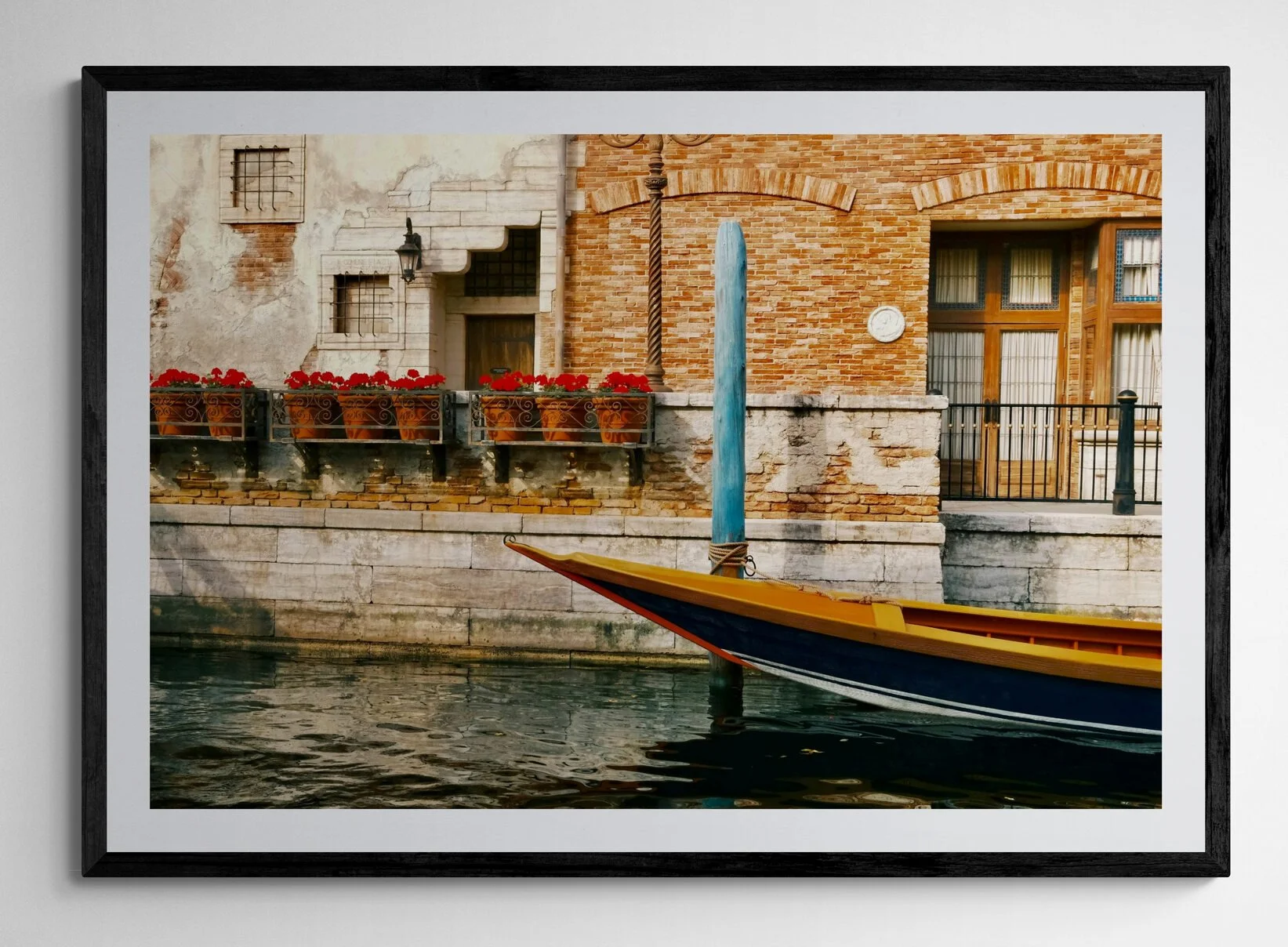 man-standing-next-to-an-empty-wall (13).jpg