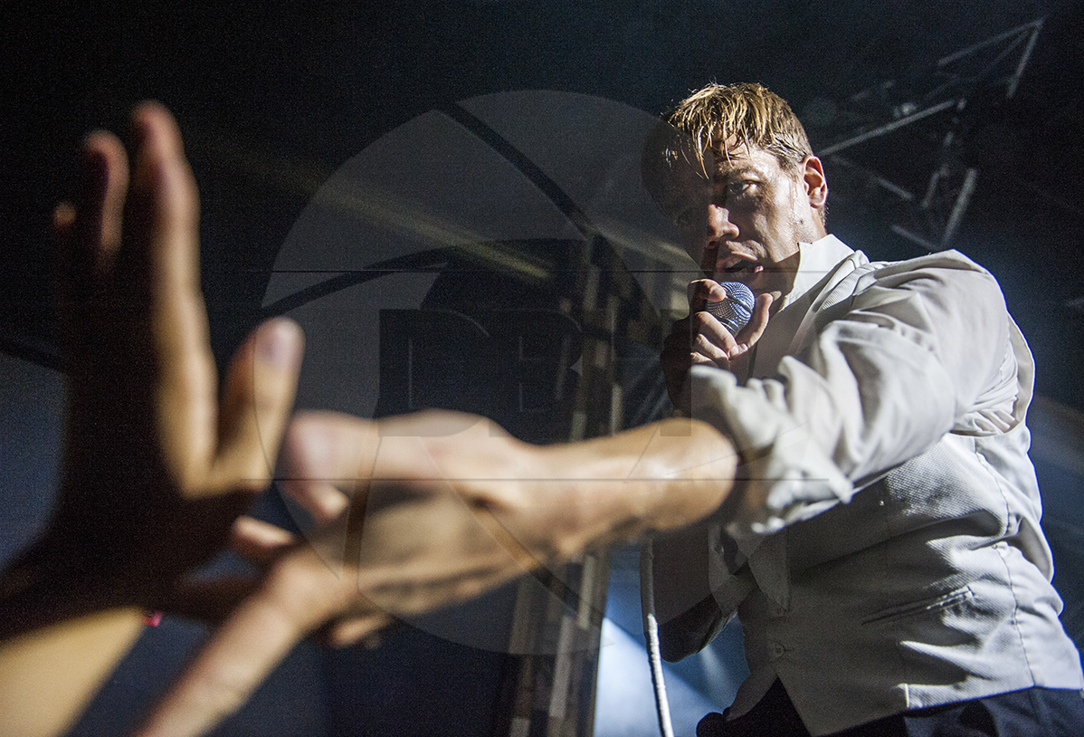 The Hives (Howlin' Pelle Almqvist)