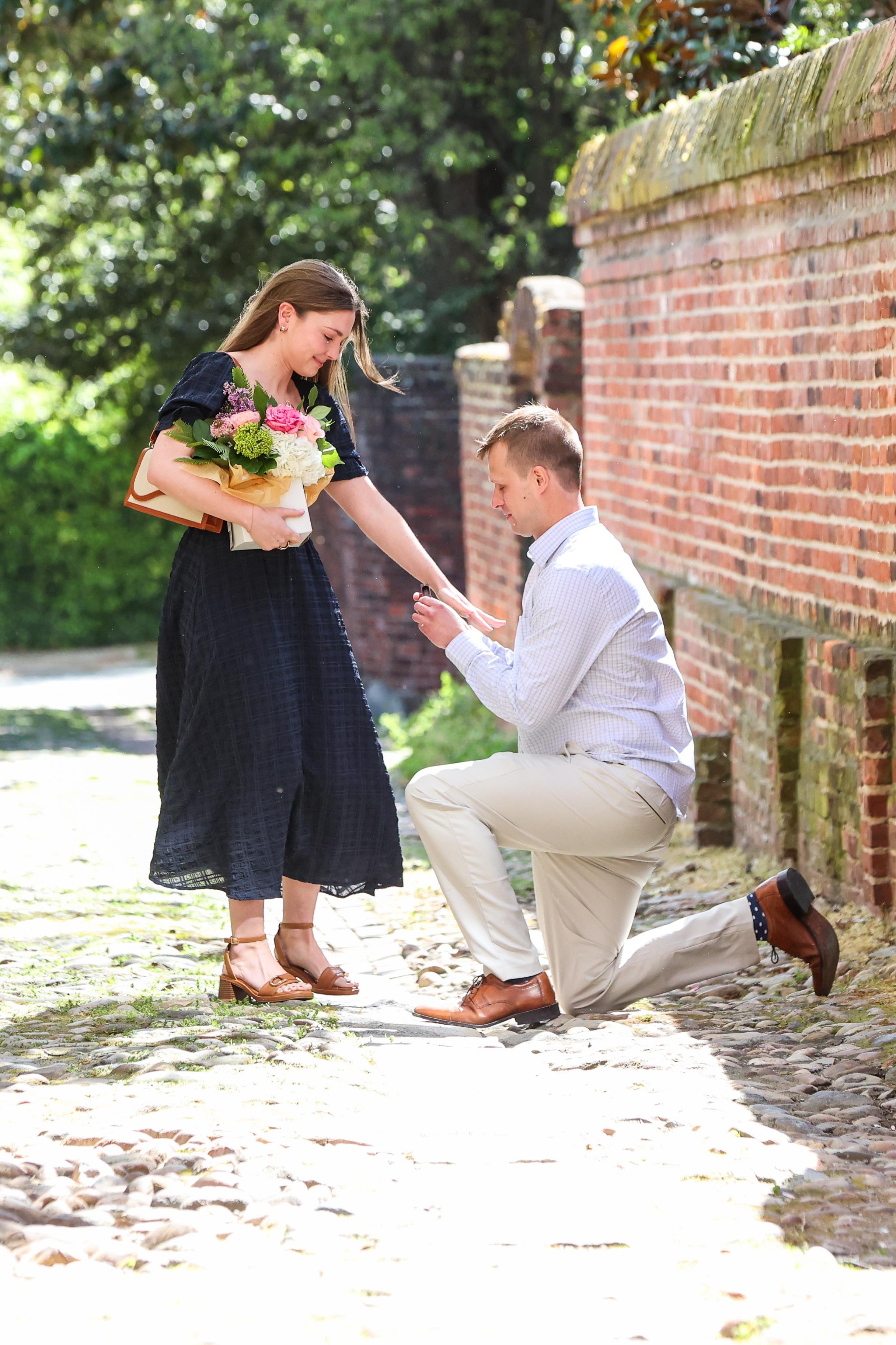 Alexandria-Wales-Alley-Surprise-Proposal-7.jpg